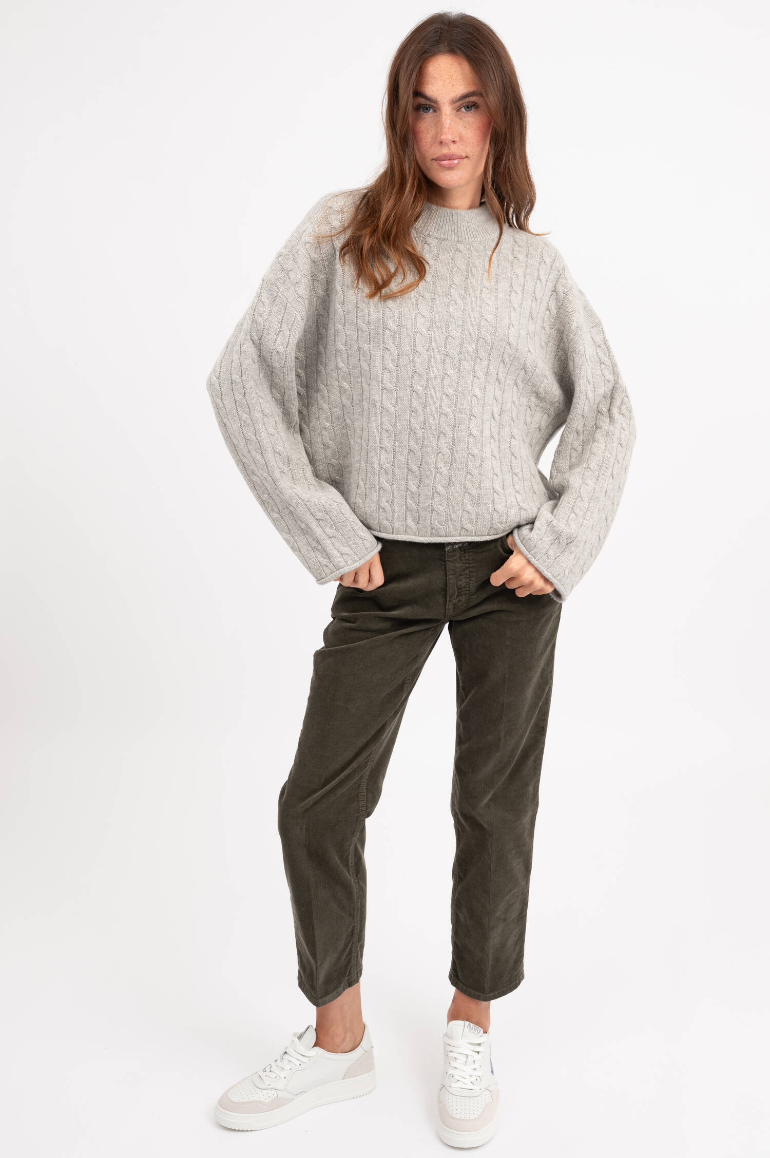 Zopfstrick Woll-Pullover in Grau Zopfstrick Woll-Pullover in Grau