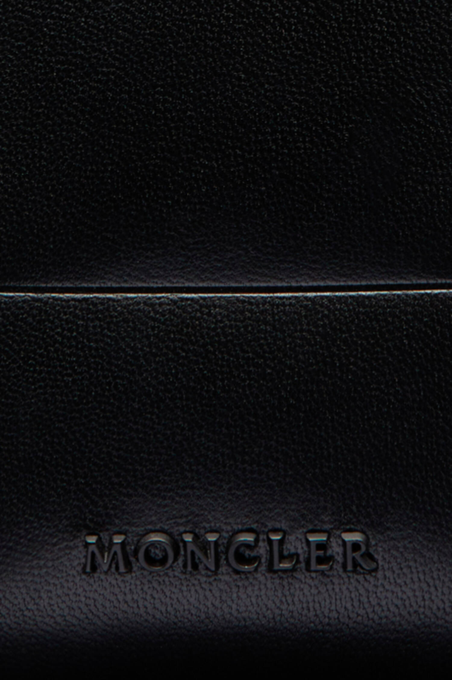 Handyhülle aus Leder in Schwarz