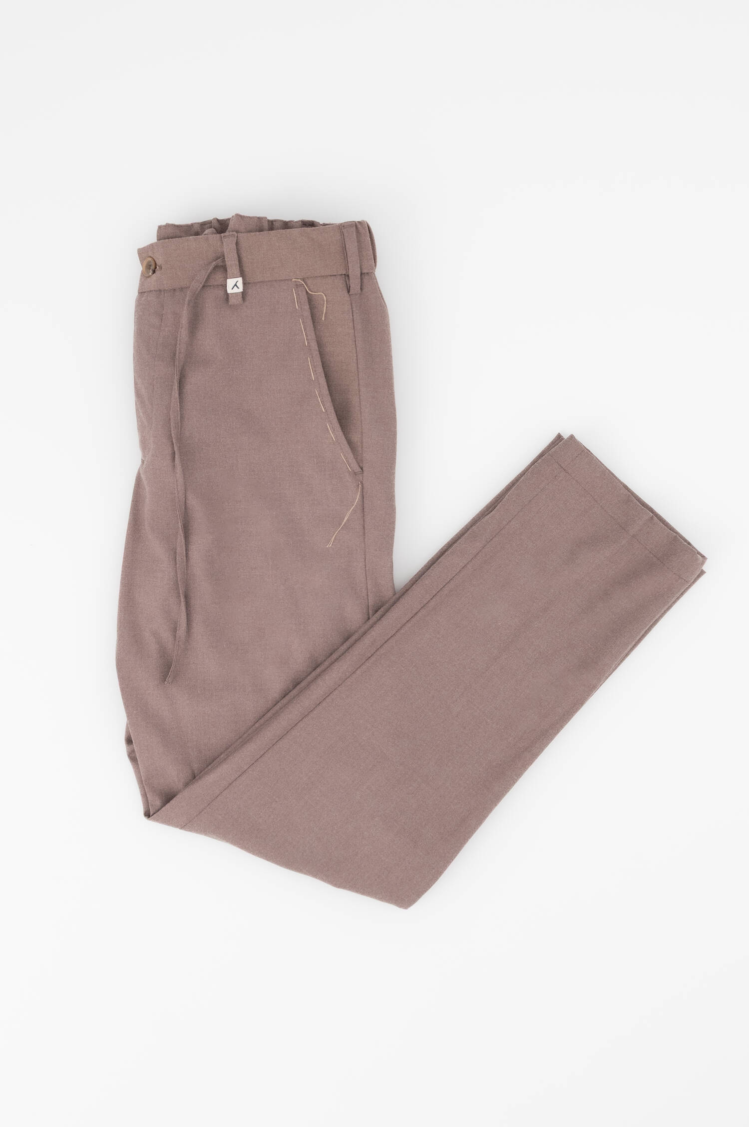 Chinohose mit verstellbarem Kordelzug in Taupe