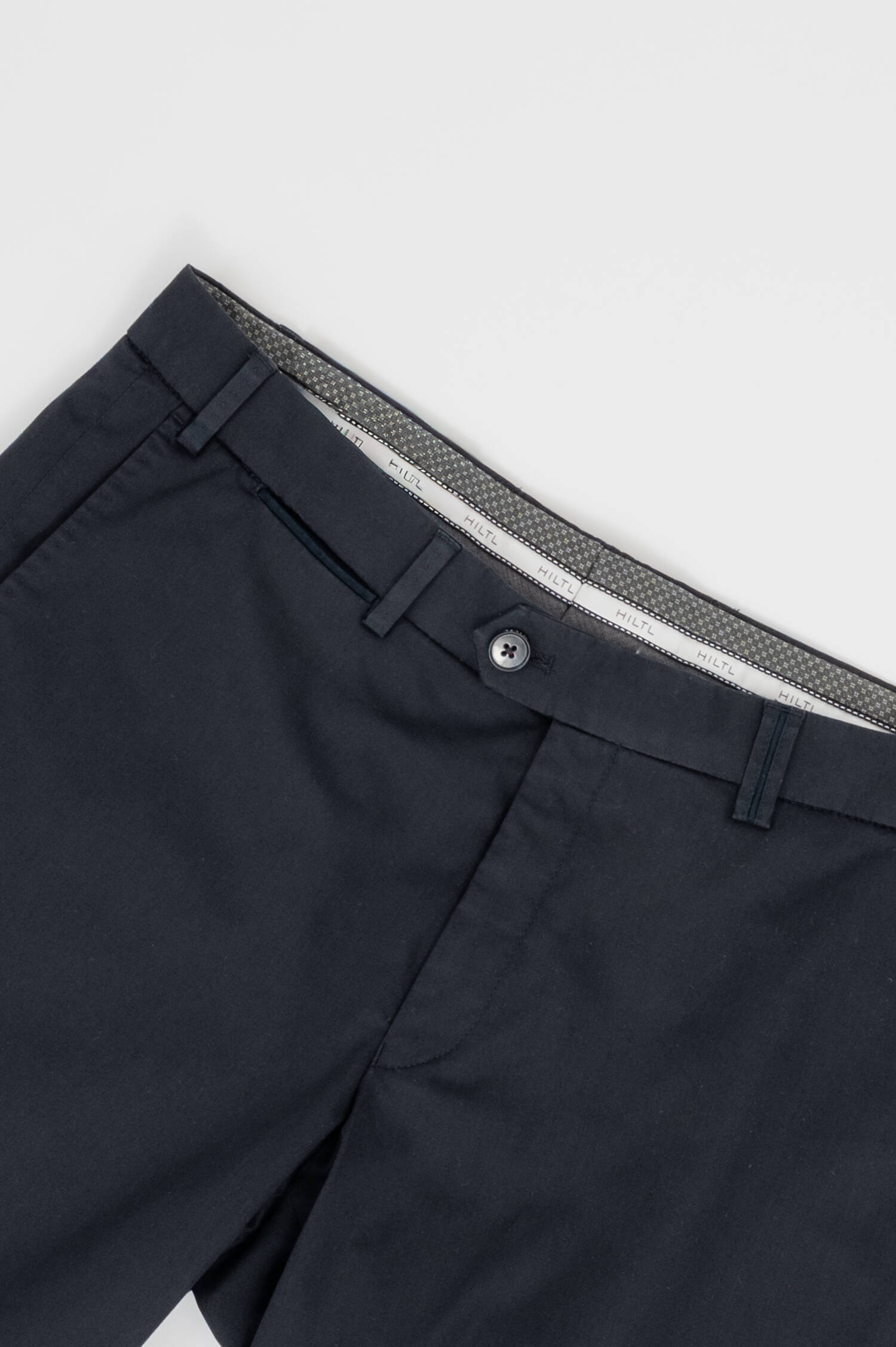 Chinoshorts TILO in Navy