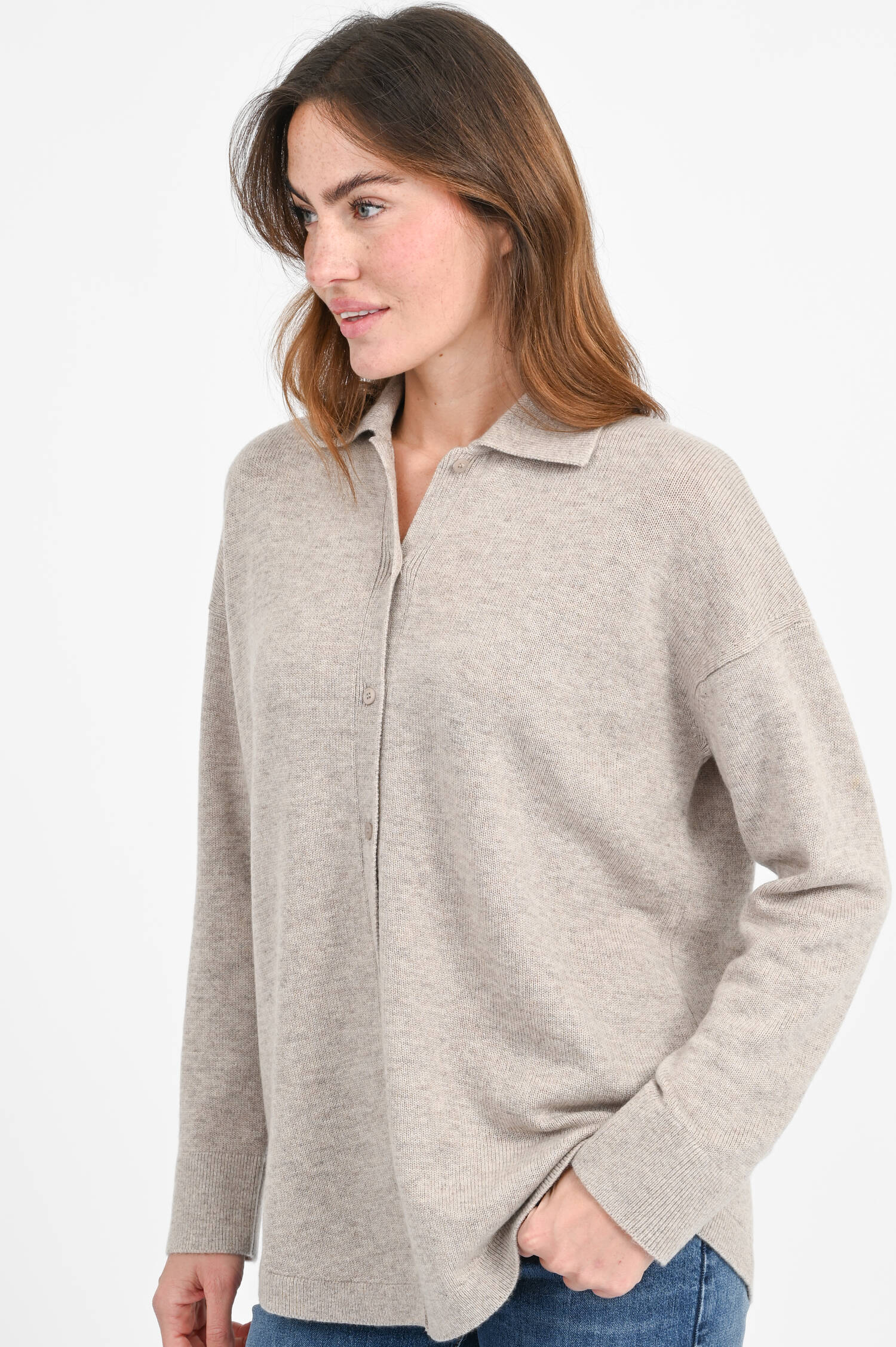 Strickweste GATTI mit Polokragen in Beige Strickweste GATTI mit Polokragen in Beige