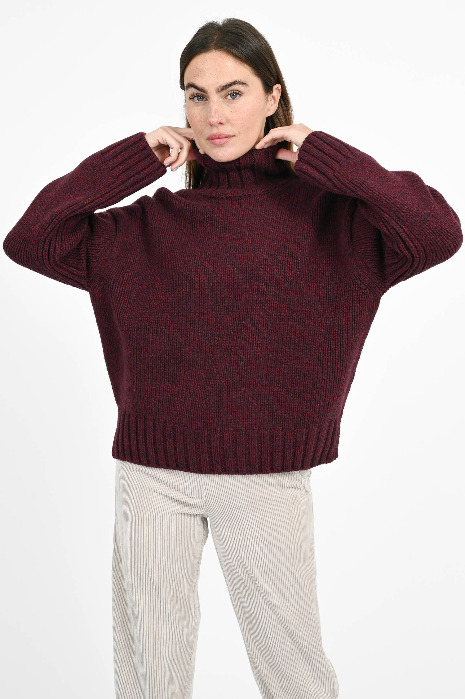 Oversized Strickpullover in Aubergine