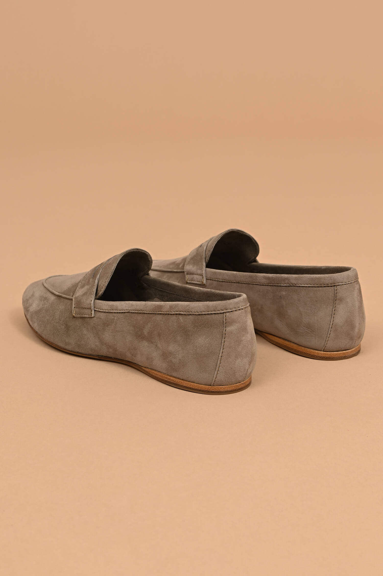 Veloursleder-Loafer in Beige