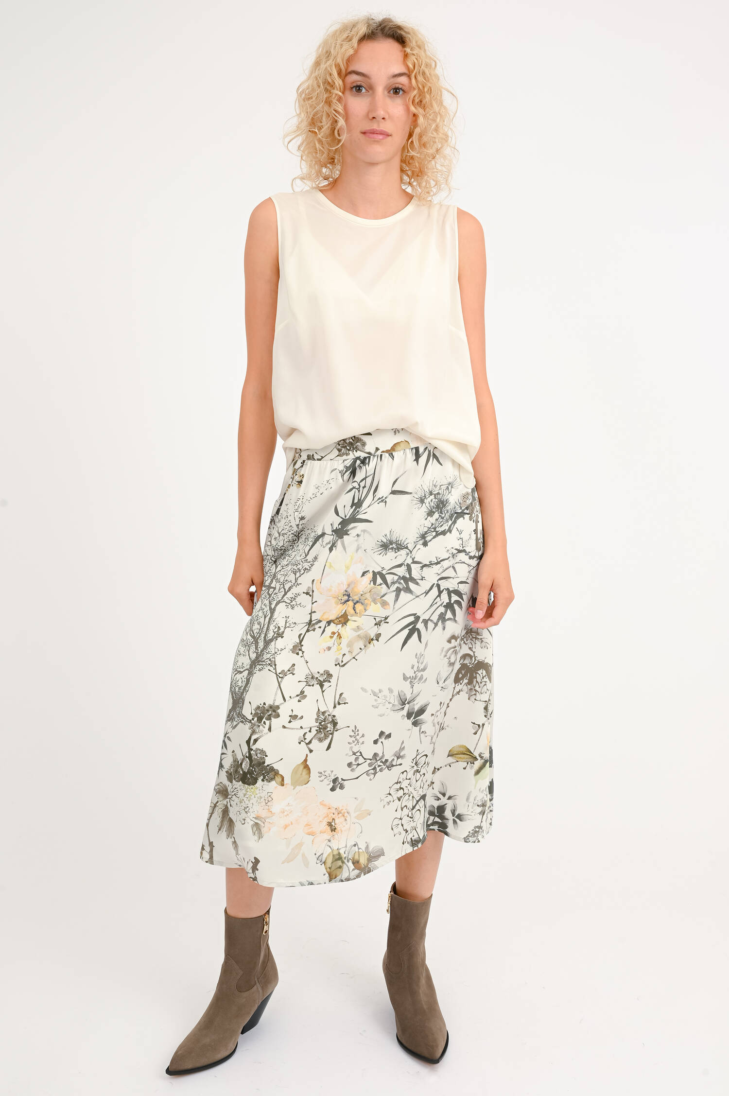 Midi-Rock mit Blumen in Oliv/Weiß/Multicolor