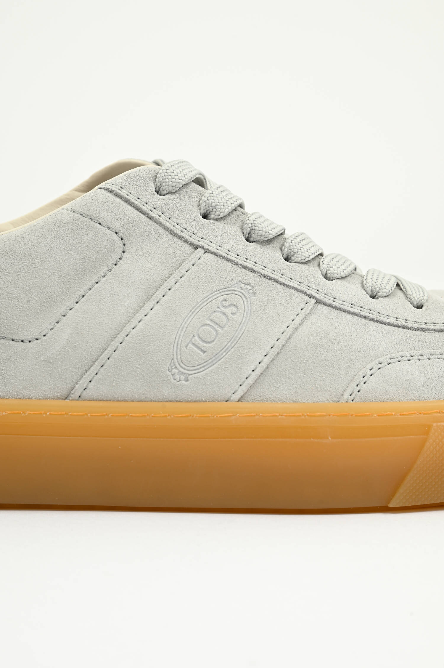 Sneaker aus Veloursleder in Blaugrau