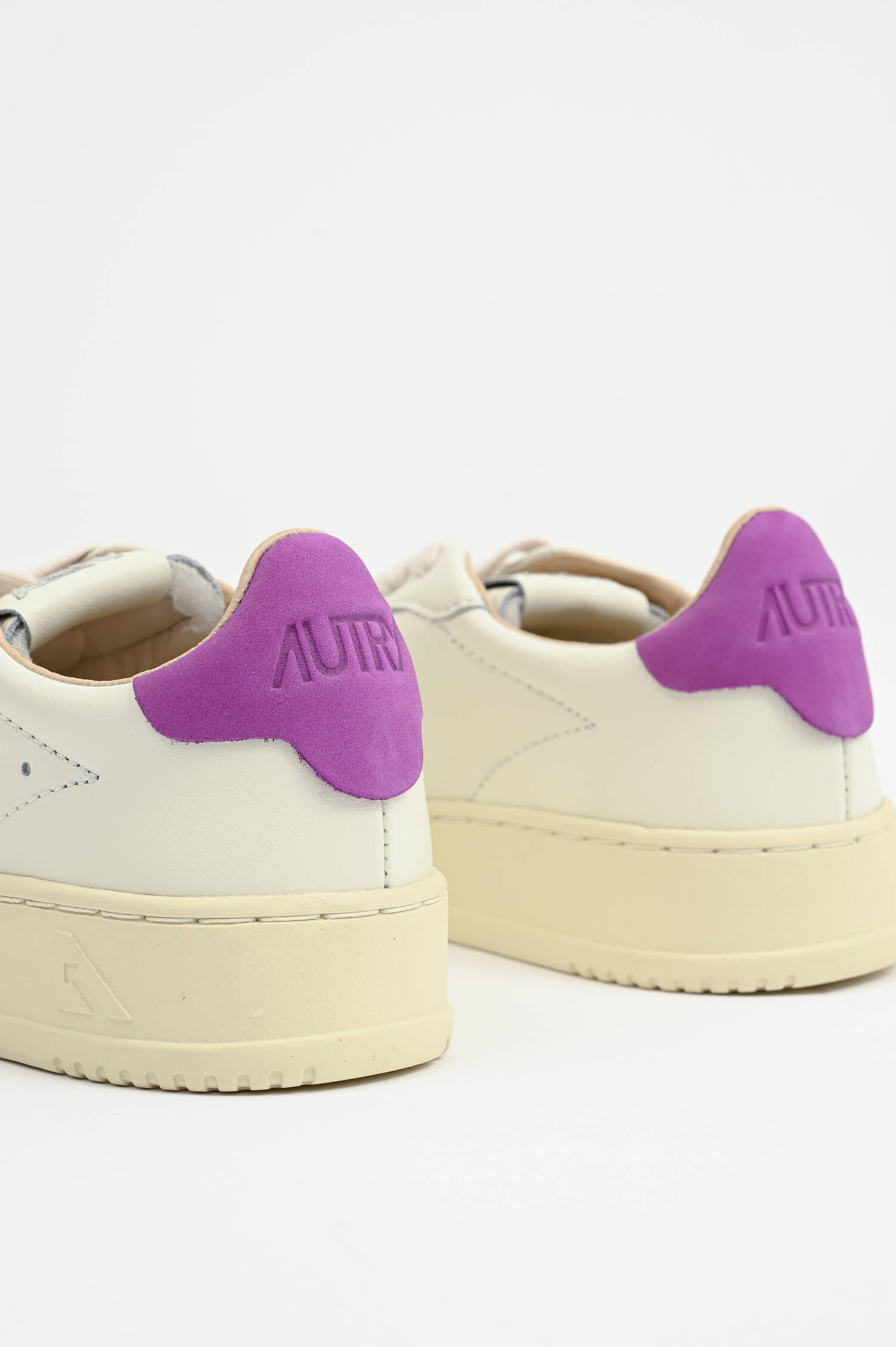 Sneaker DALLAS LOW in Creme/Violett