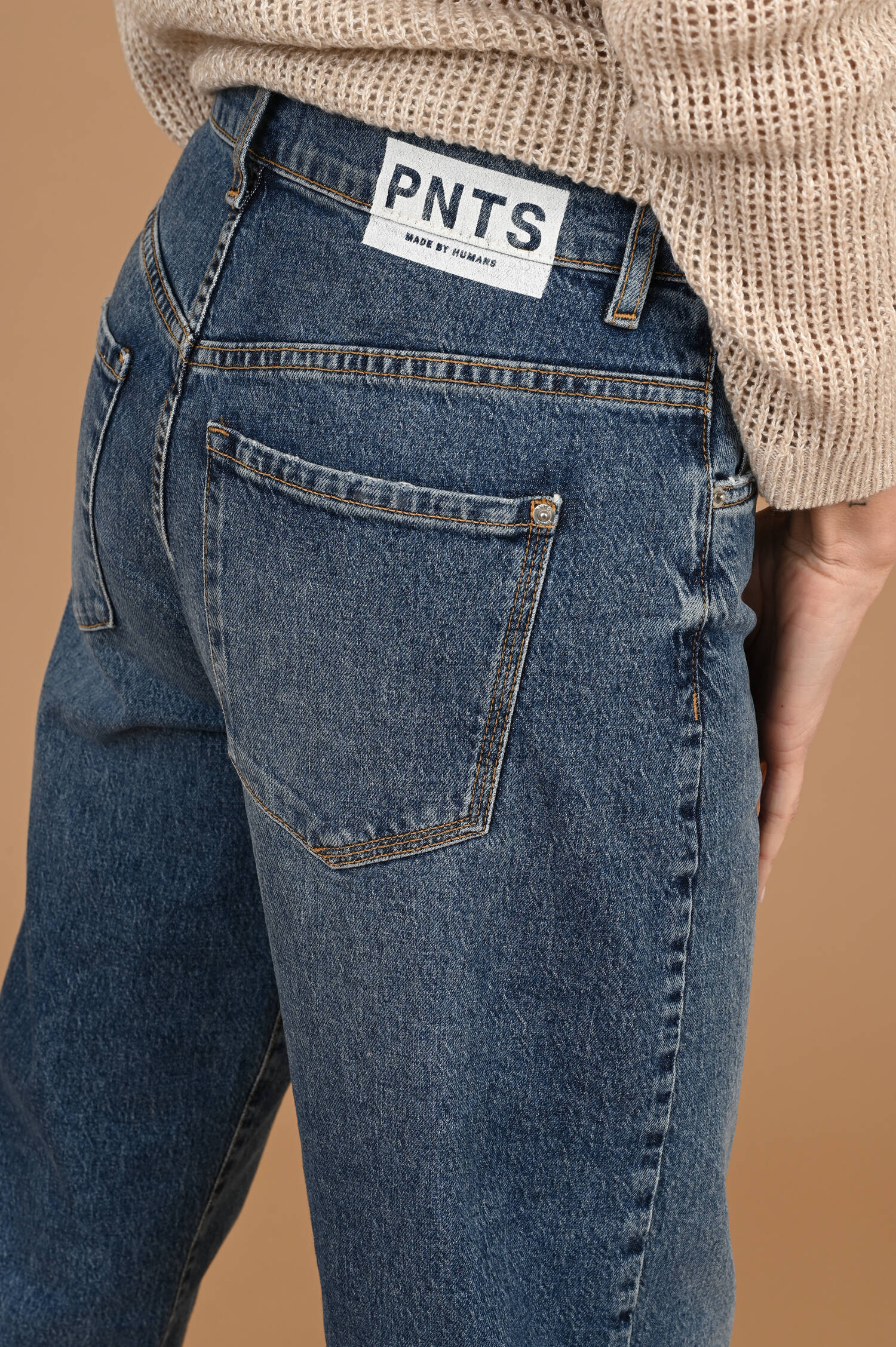 O-Shape Jeans in Mid Blue