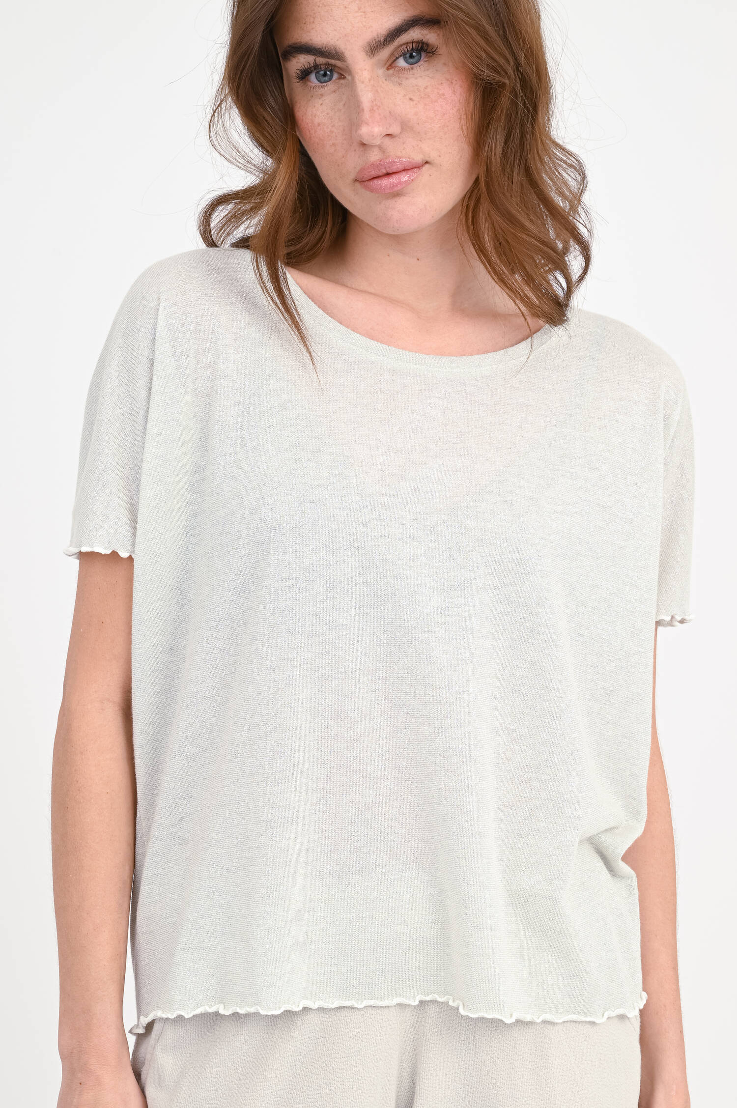 Glitzer-Shirt ADELA mit Rüschen-Saum in Silber Glitzer-Shirt ADELA mit Rüschen-Saum in Silber