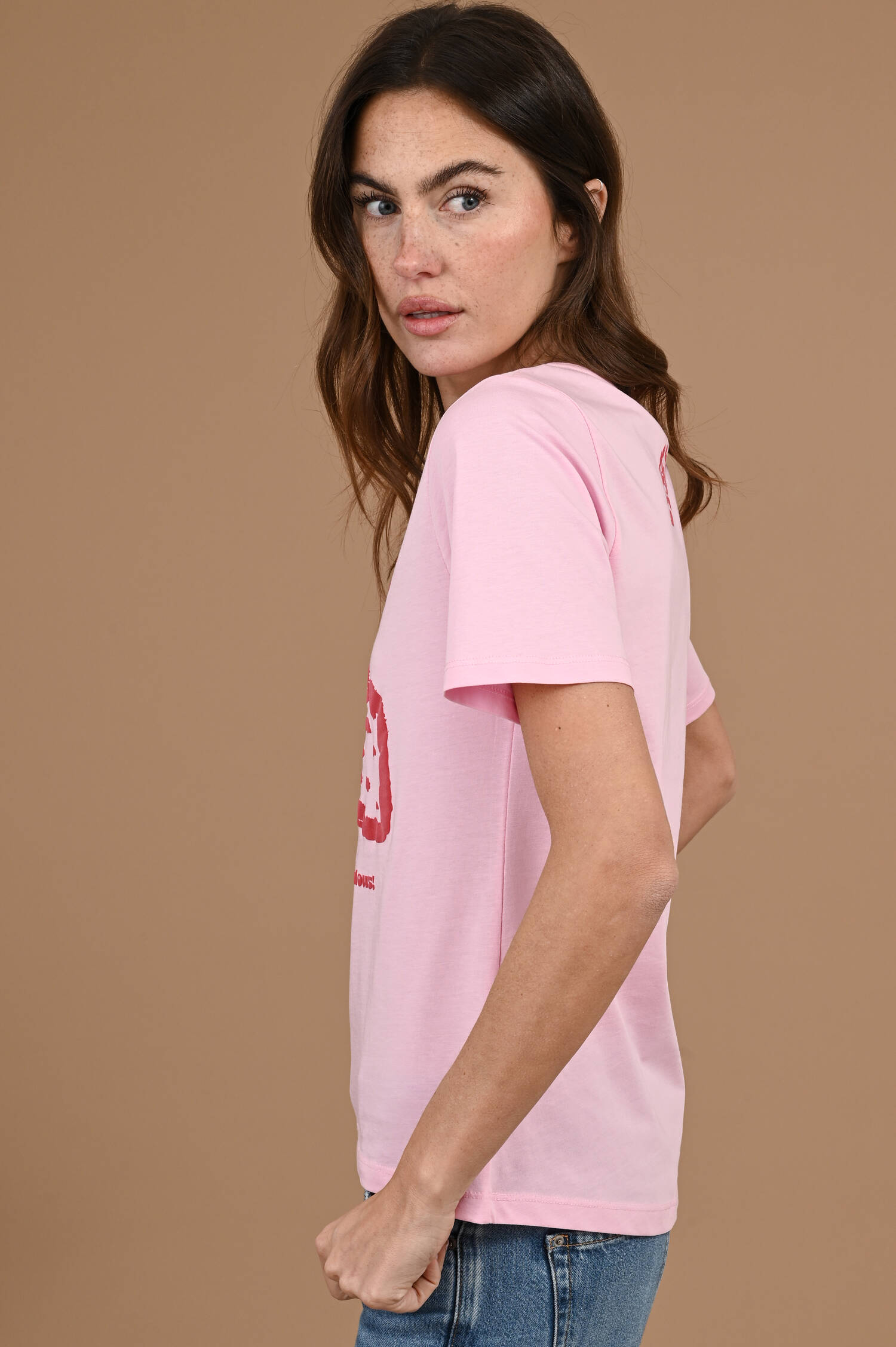 T-Shirt BERRY VIBES in Rosa