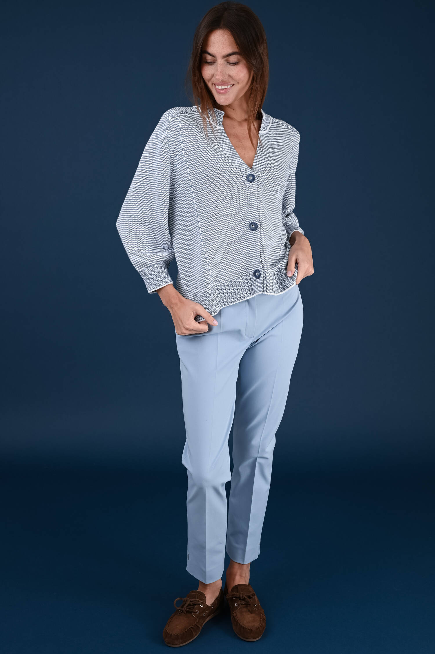 Gestreifte Struktur-Strickweste in Blau/Weiß