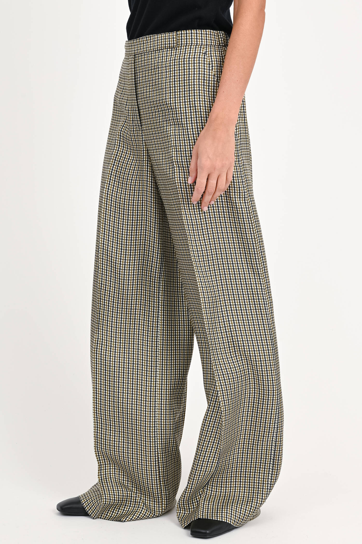 Seidenhose mit Karomuster in Oliv/Schwarz/Weiß