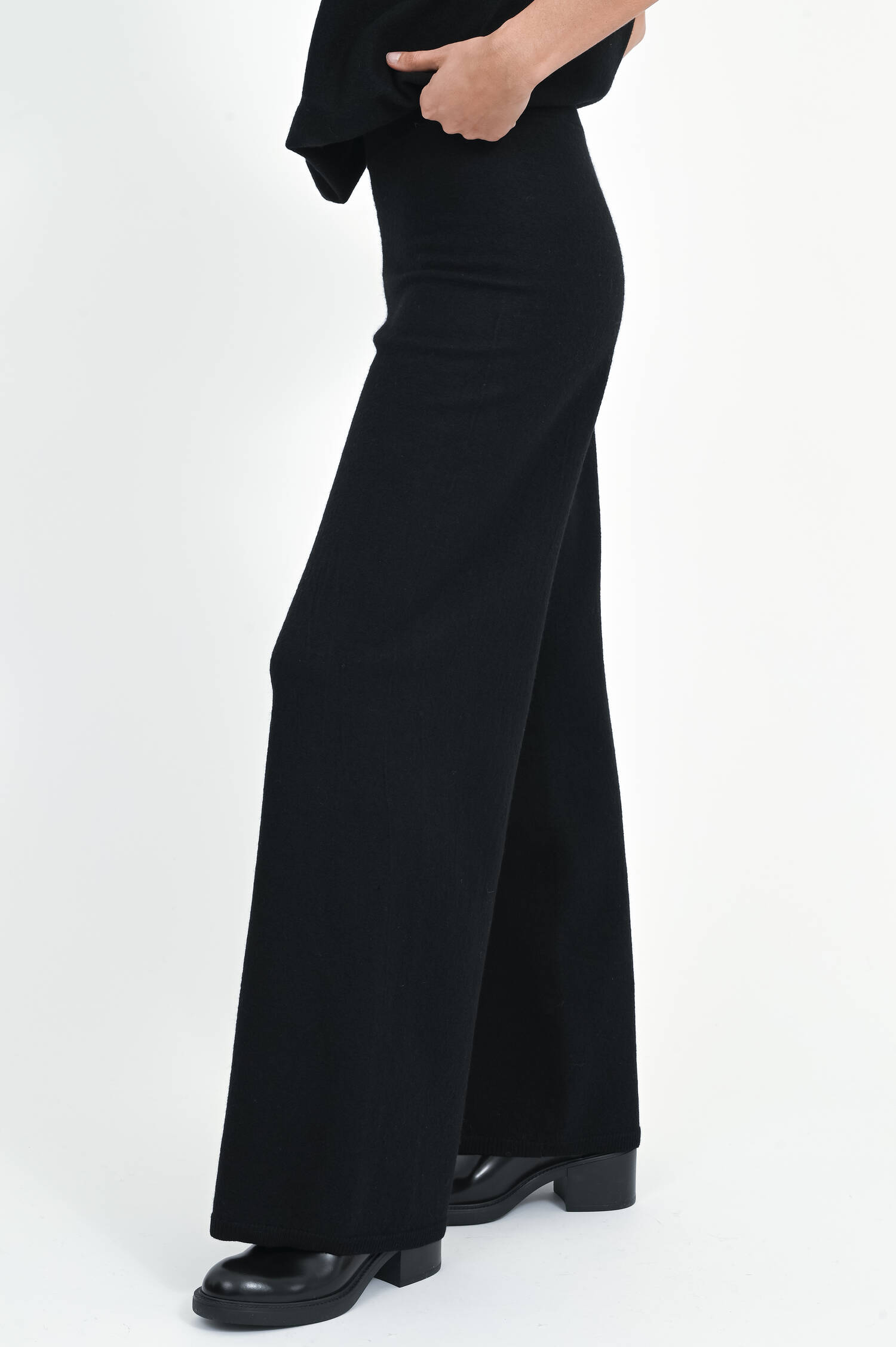 Wollhose mit elastischem Bund in Schwarz