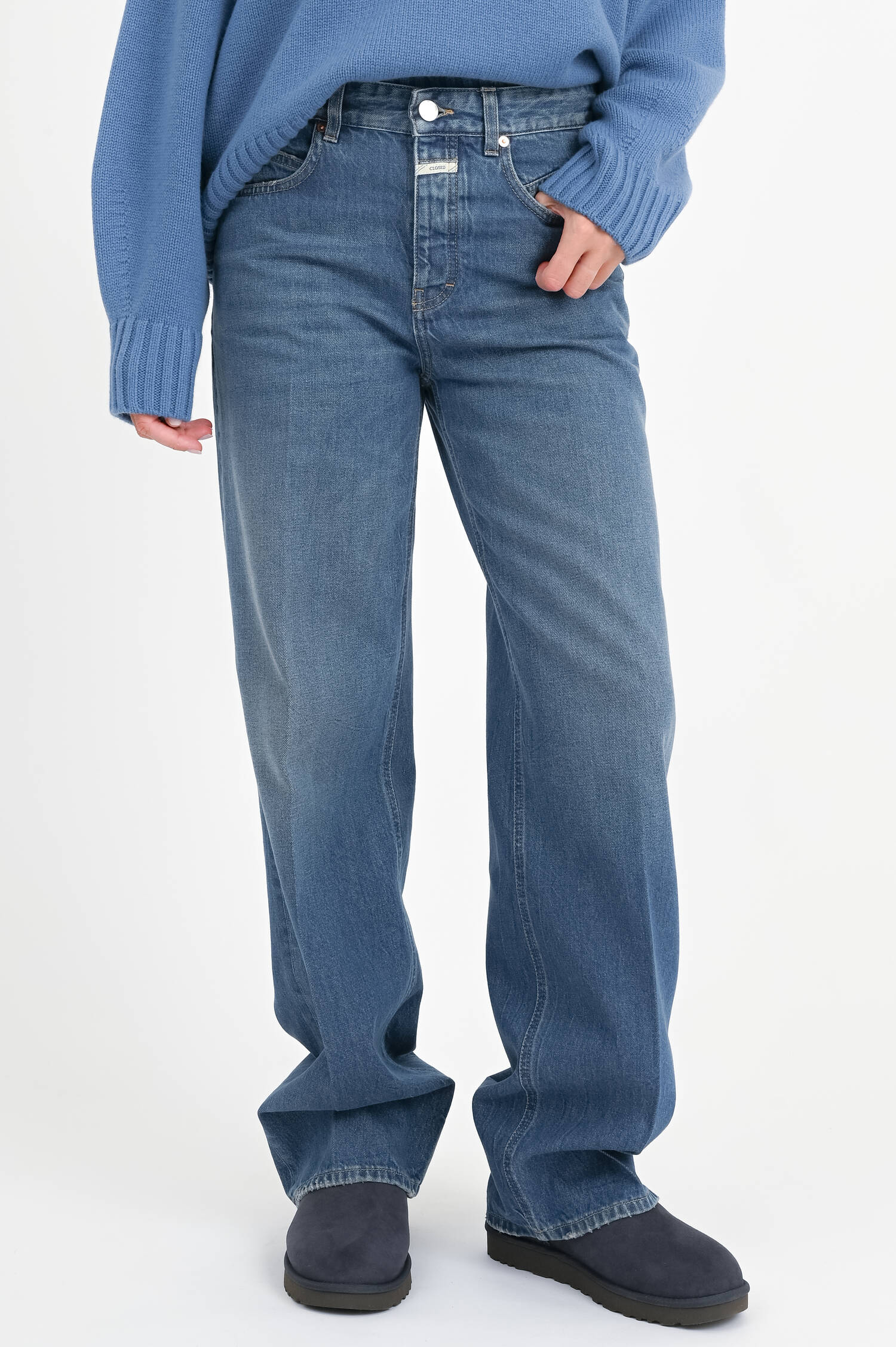 Jeans NIKKA in Mittelblau