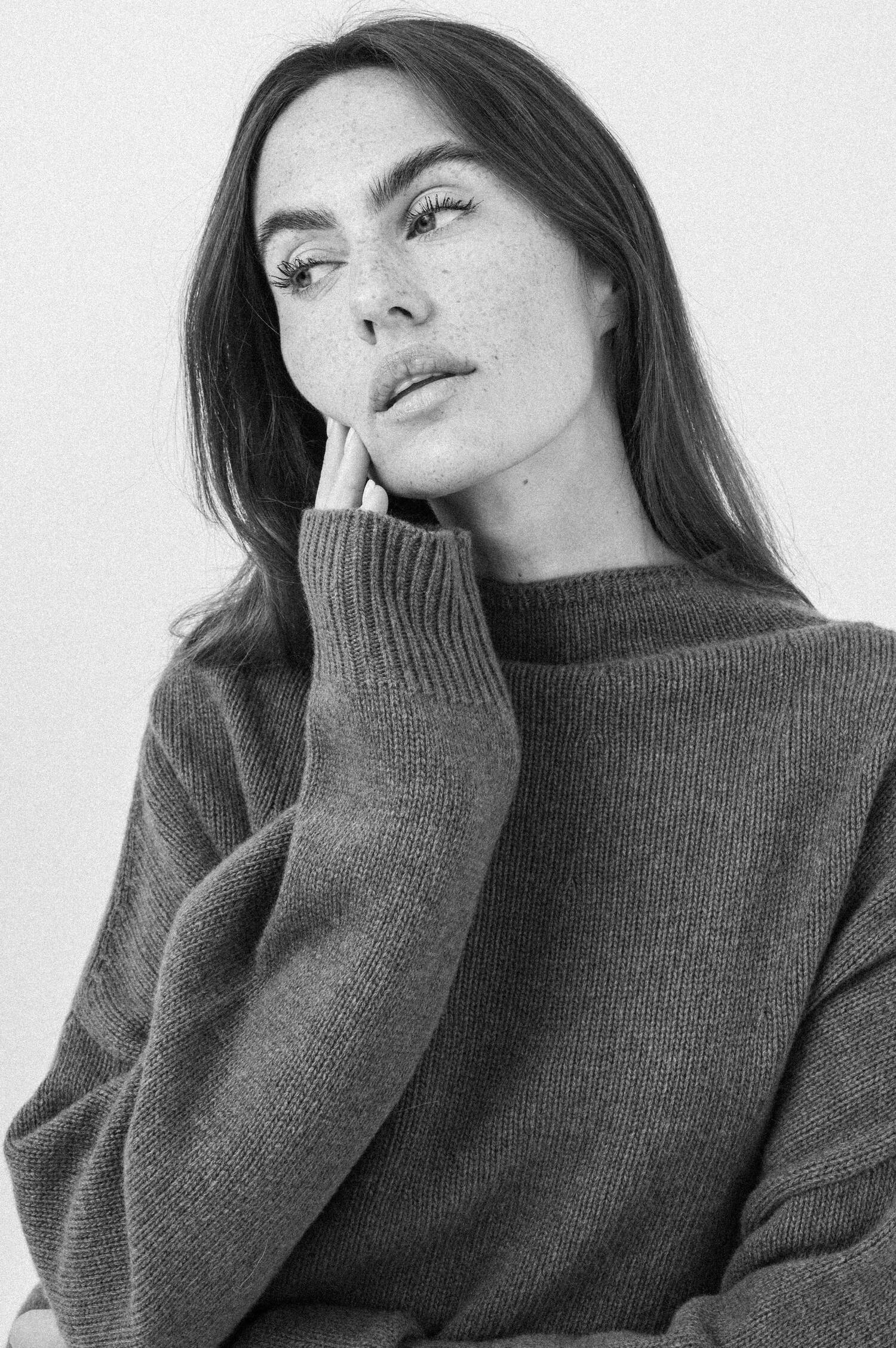 Woll-Pullover DAGMAR in Braun Woll-Pullover DAGMAR in Braun