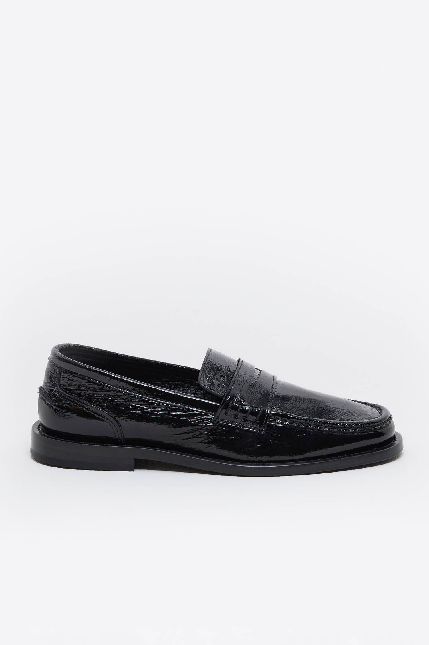 Loafer mit texturiertem Leder in Lackschwarz