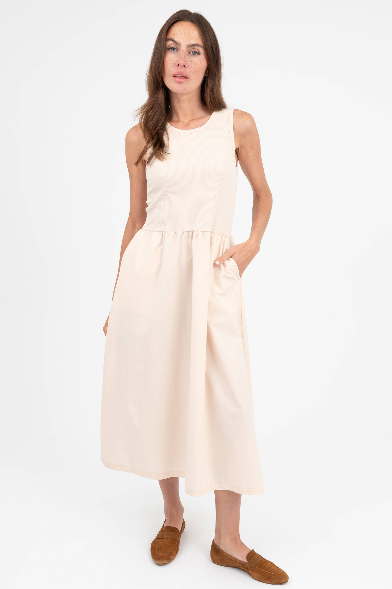 Midi Kleid in Sand