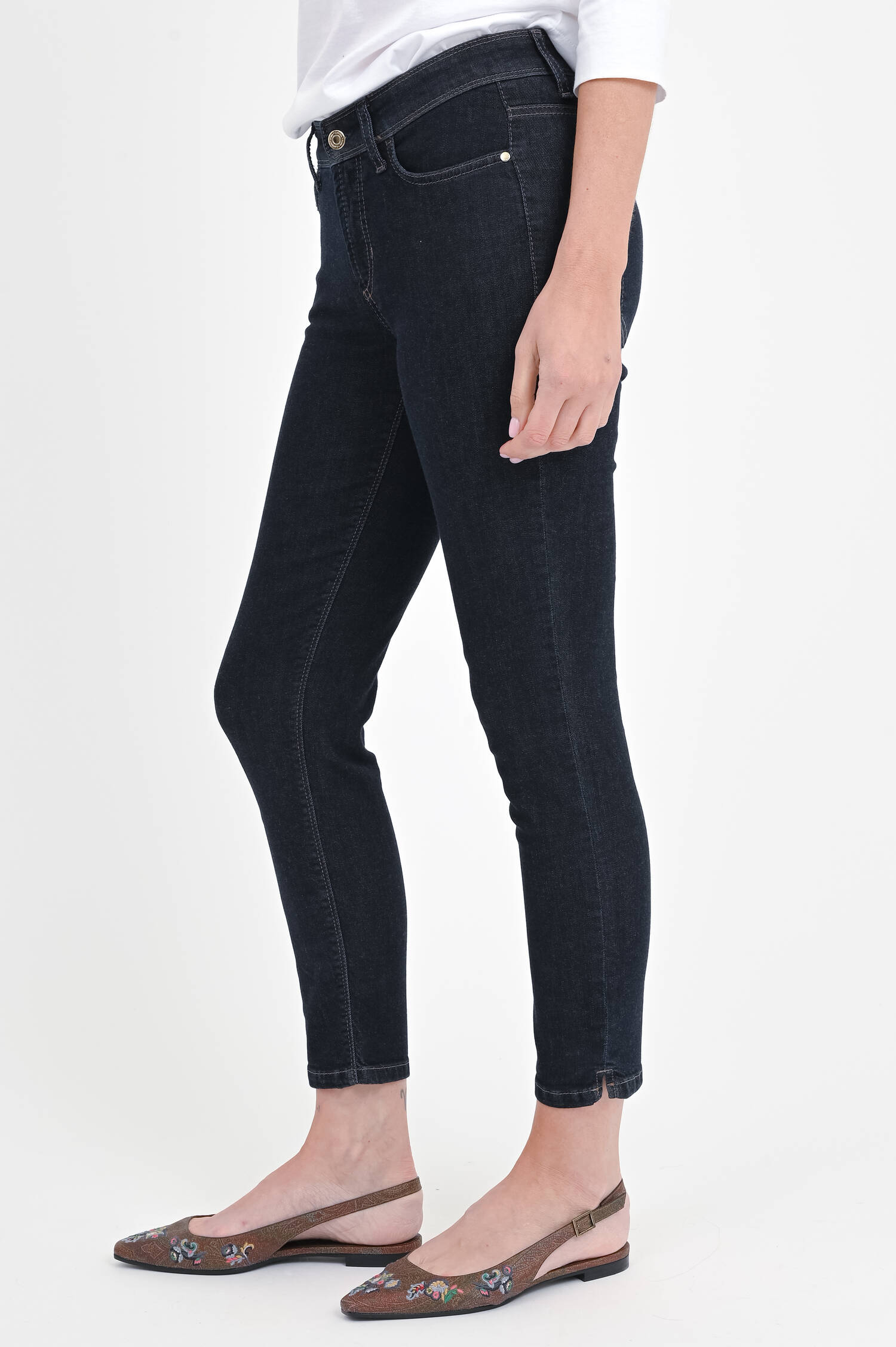 Jeans PIPER SHORT mit Schmuckdetail in Dark Blue