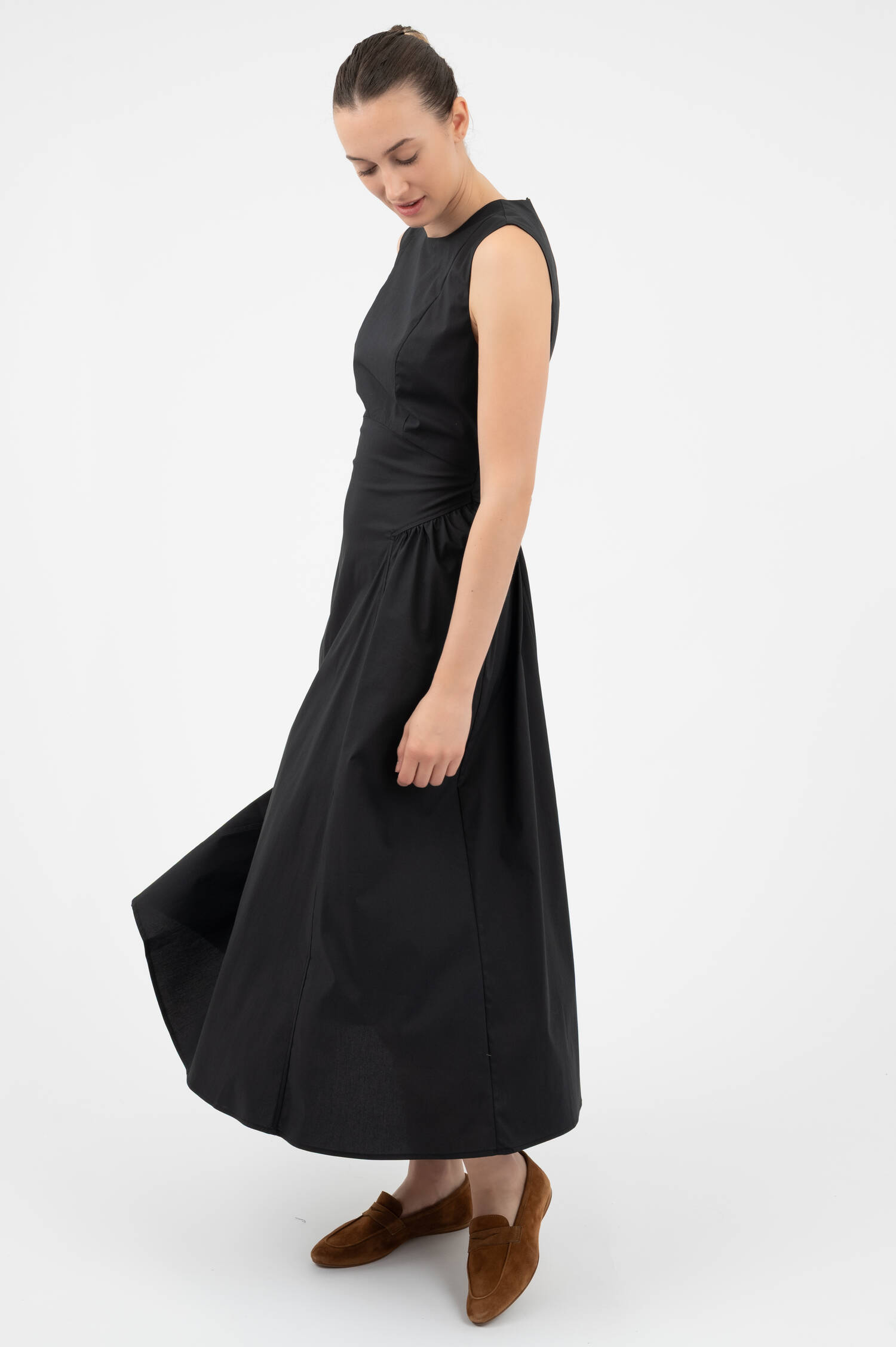 Kleid mit Naht-Details in Schwarz