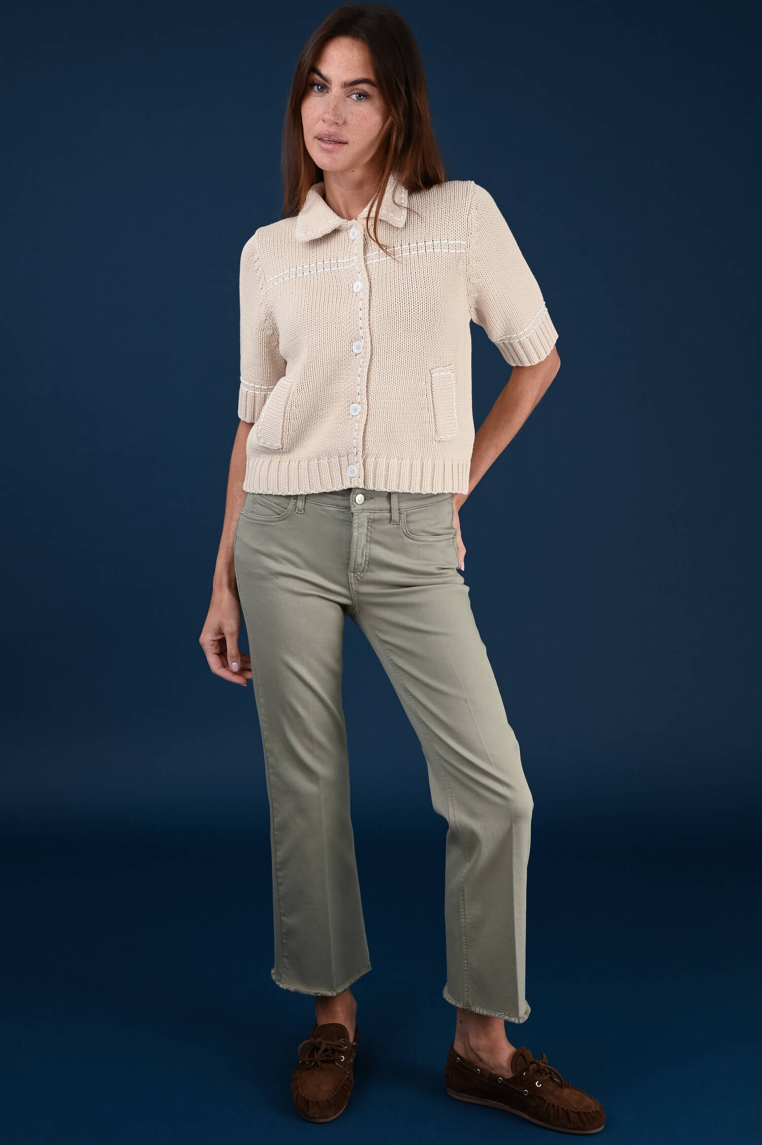 Grobstrickweste mit Polokragen in Ivory Beige