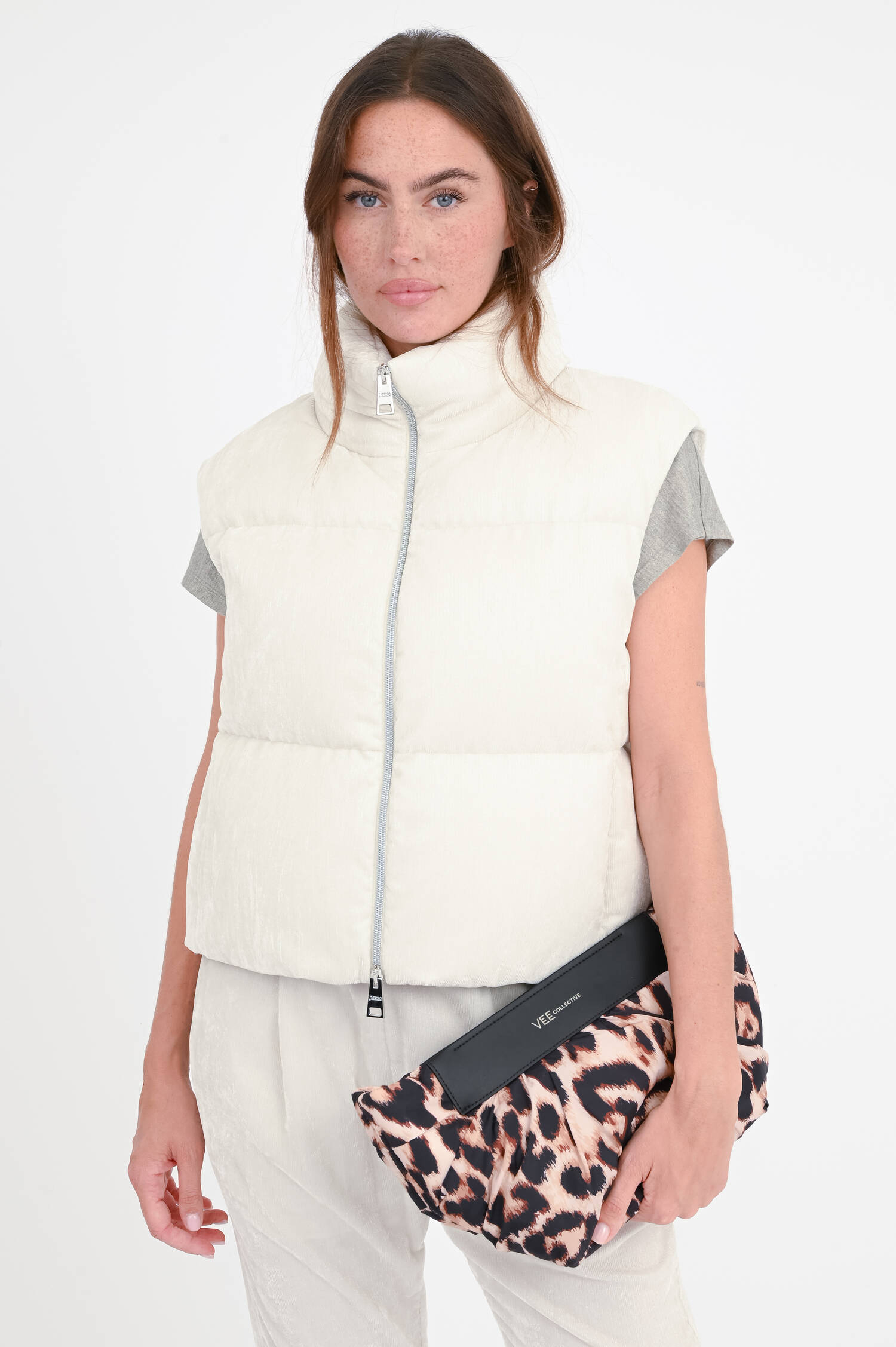 Samt-Gilet mit dezentem Glitzer in Creme Samt-Gilet mit dezentem Glitzer in Creme