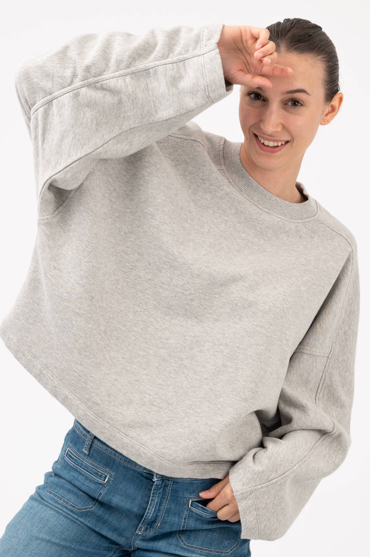 Sweater mit geraffter Rückennaht in Grau