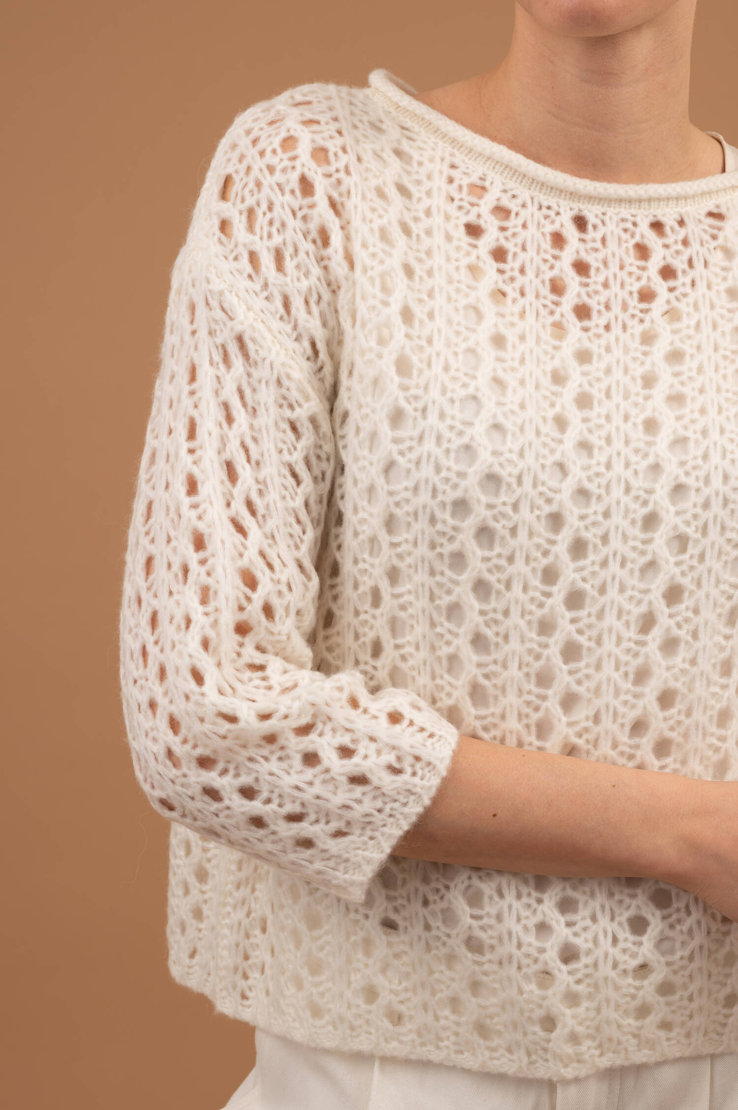 Lochstrick Pullover in Off-White Lochstrick Pullover in Off-White