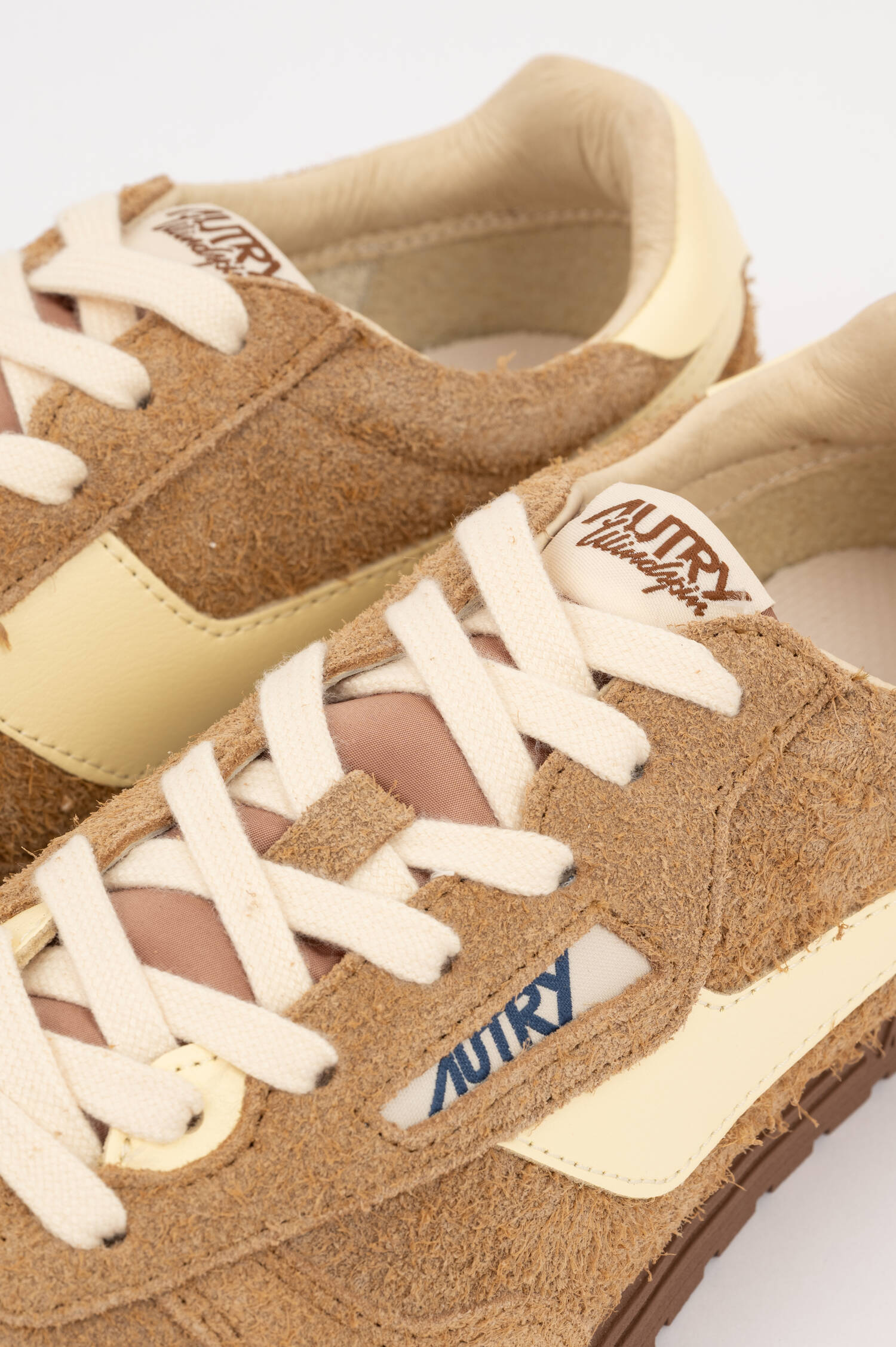 Sneaker WINDSPIN LOW in Beige