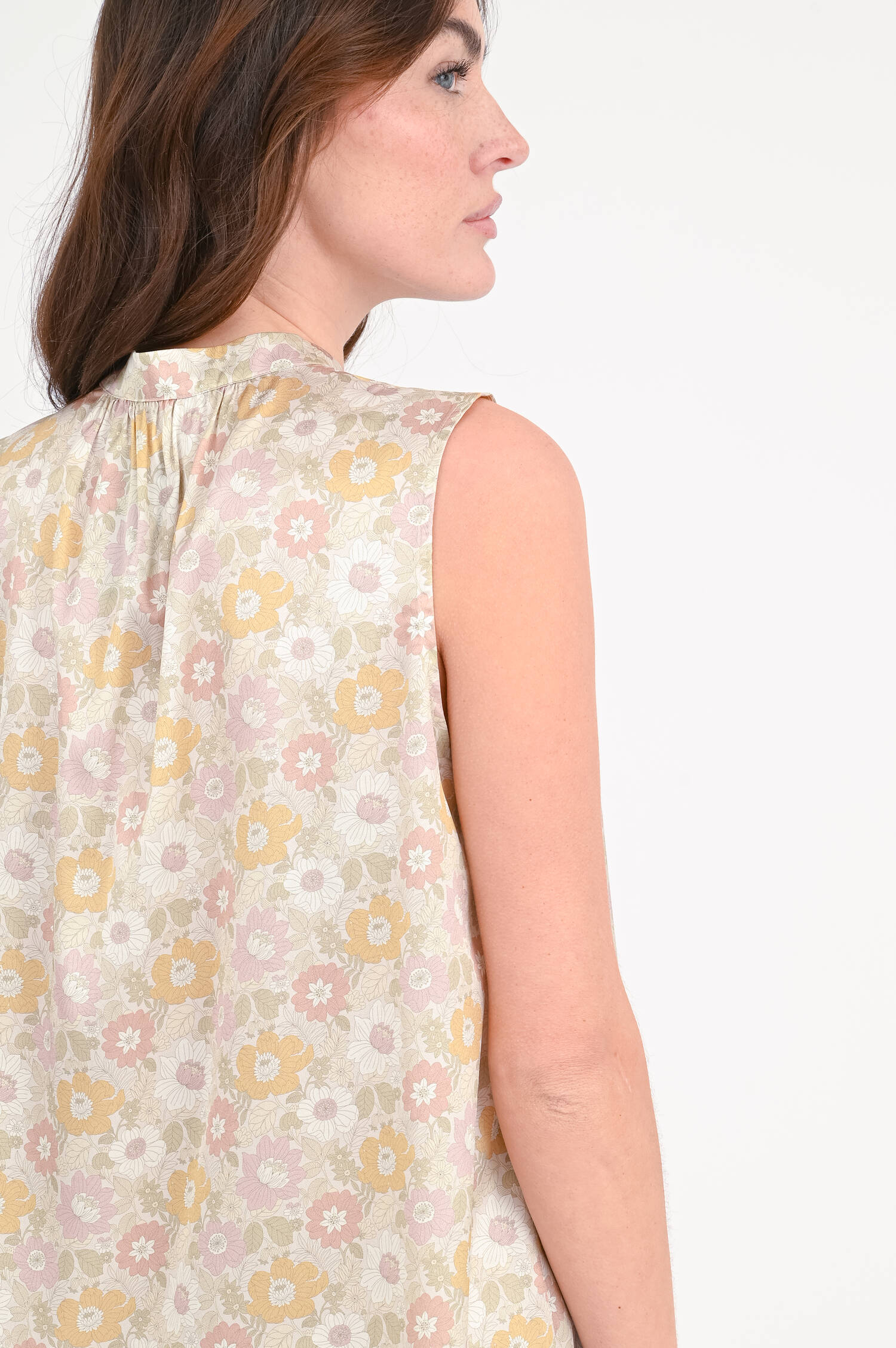 Seidenhose KABEA mit Blumenmuster in Beige/Multi