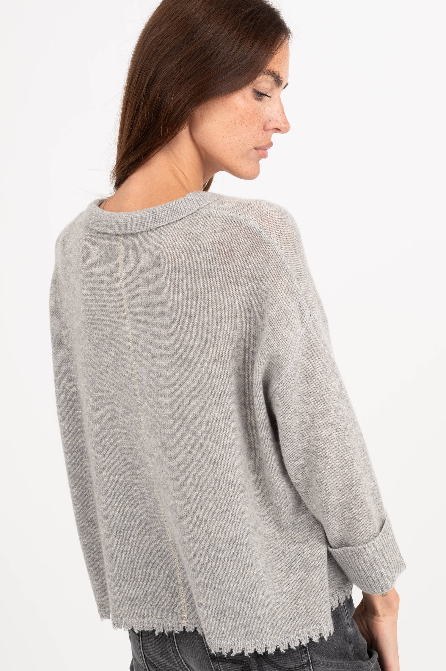 Strickjacke aus Cash-Mix in Grau meliert Strickjacke aus Cash-Mix in Grau meliert
