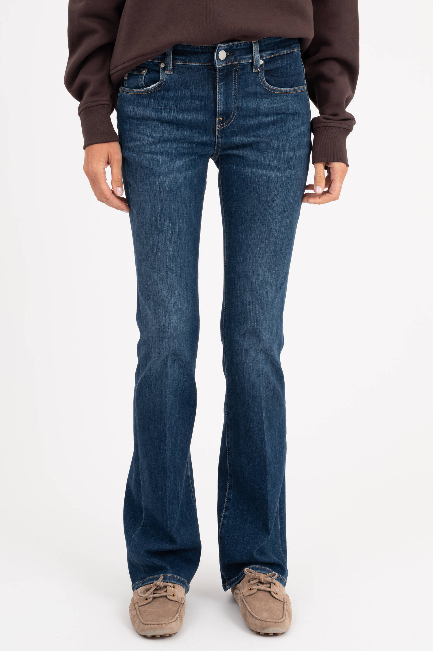 JEANS SOPHIE BOOTCUT in Dunkelblau JEANS SOPHIE BOOTCUT in Dunkelblau