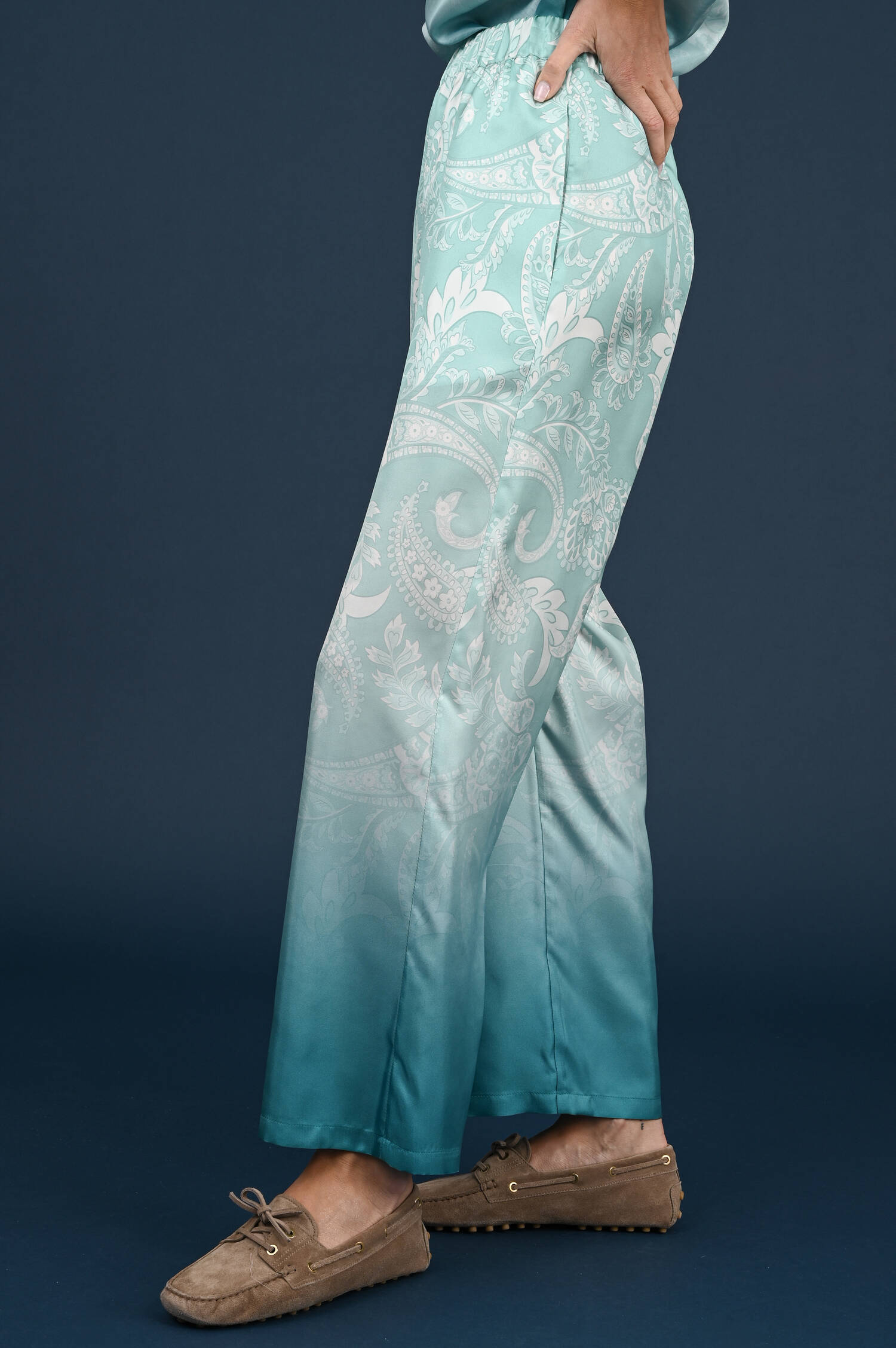 Seidenschlupfhose mit Paisley-Muster in Aquamarine