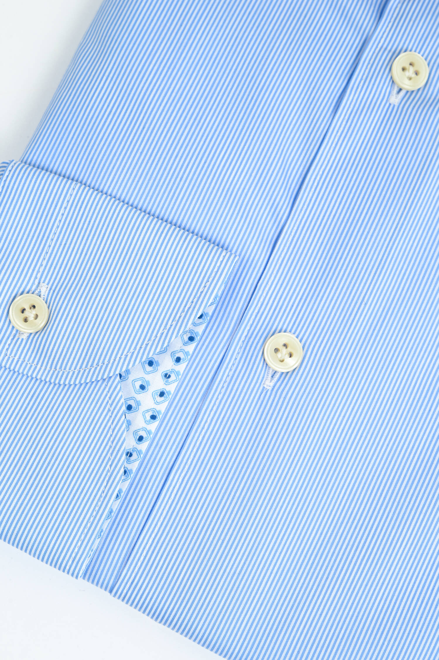 Gestreiftes Hemd aus Baumwoll-Mix in Blau/Weiß