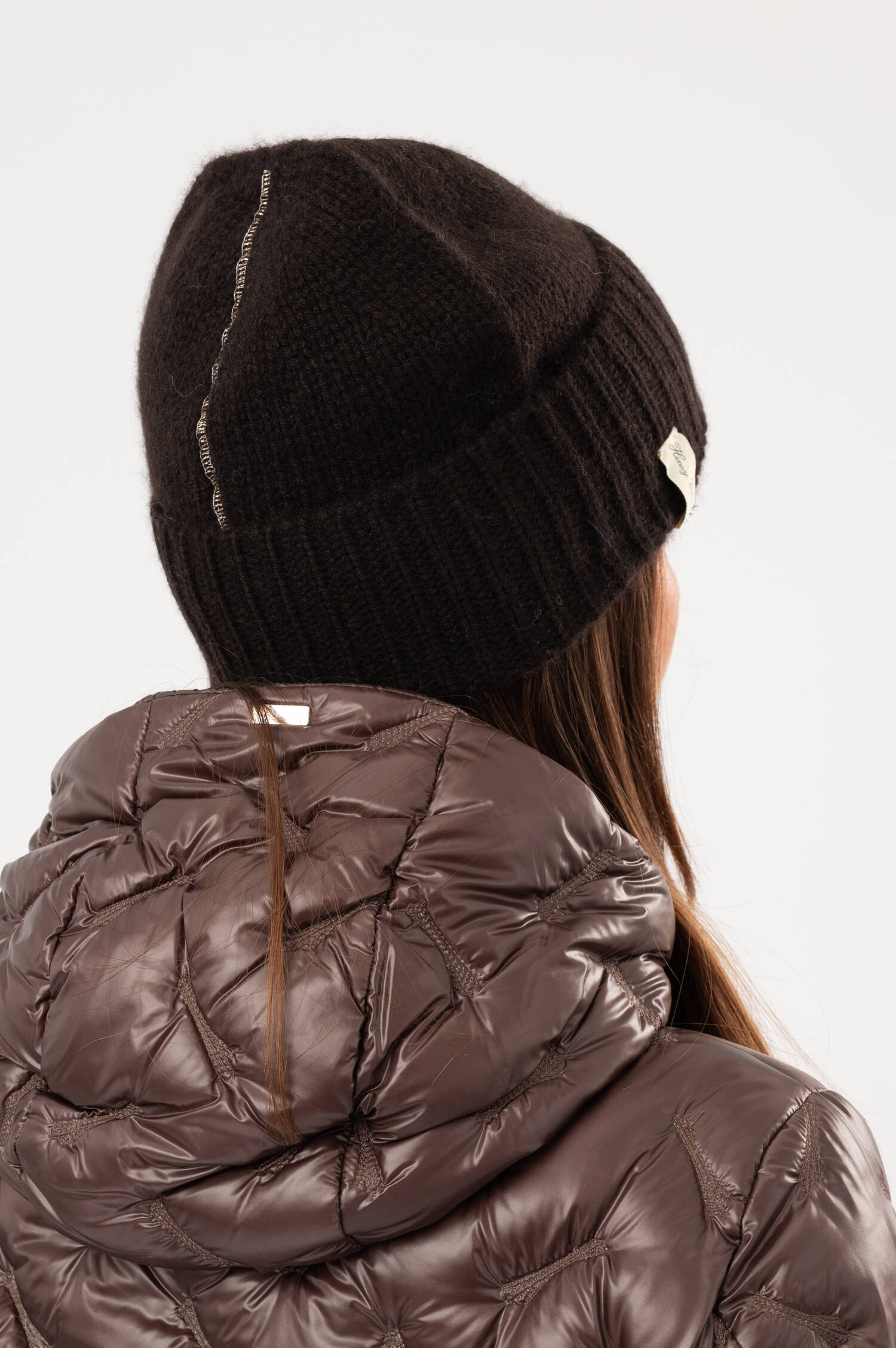 Cashmere-Glattstrick-Beanie in Braun Cashmere-Glattstrick-Beanie in Braun