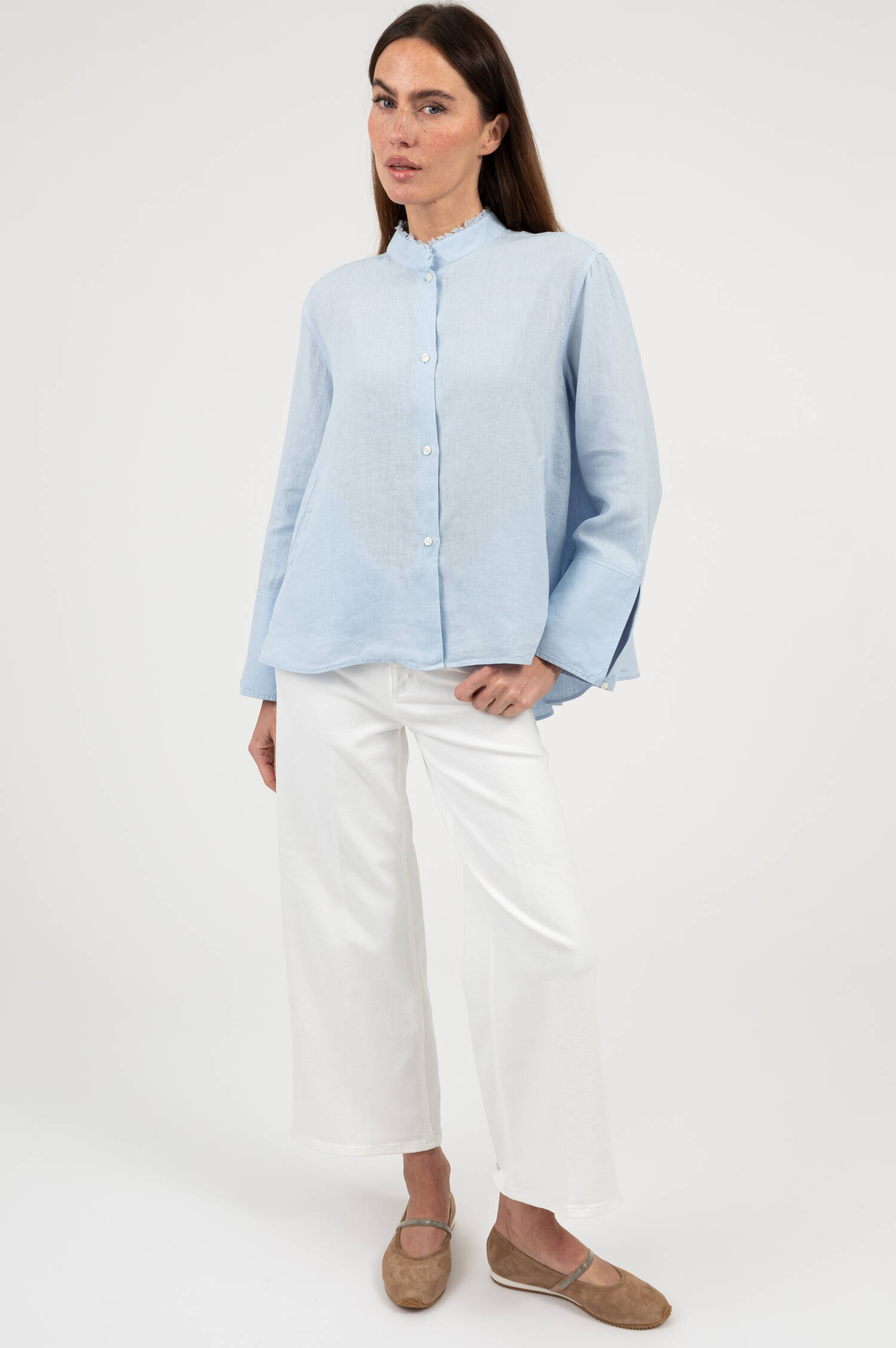 Leinenbluse in Hellblau