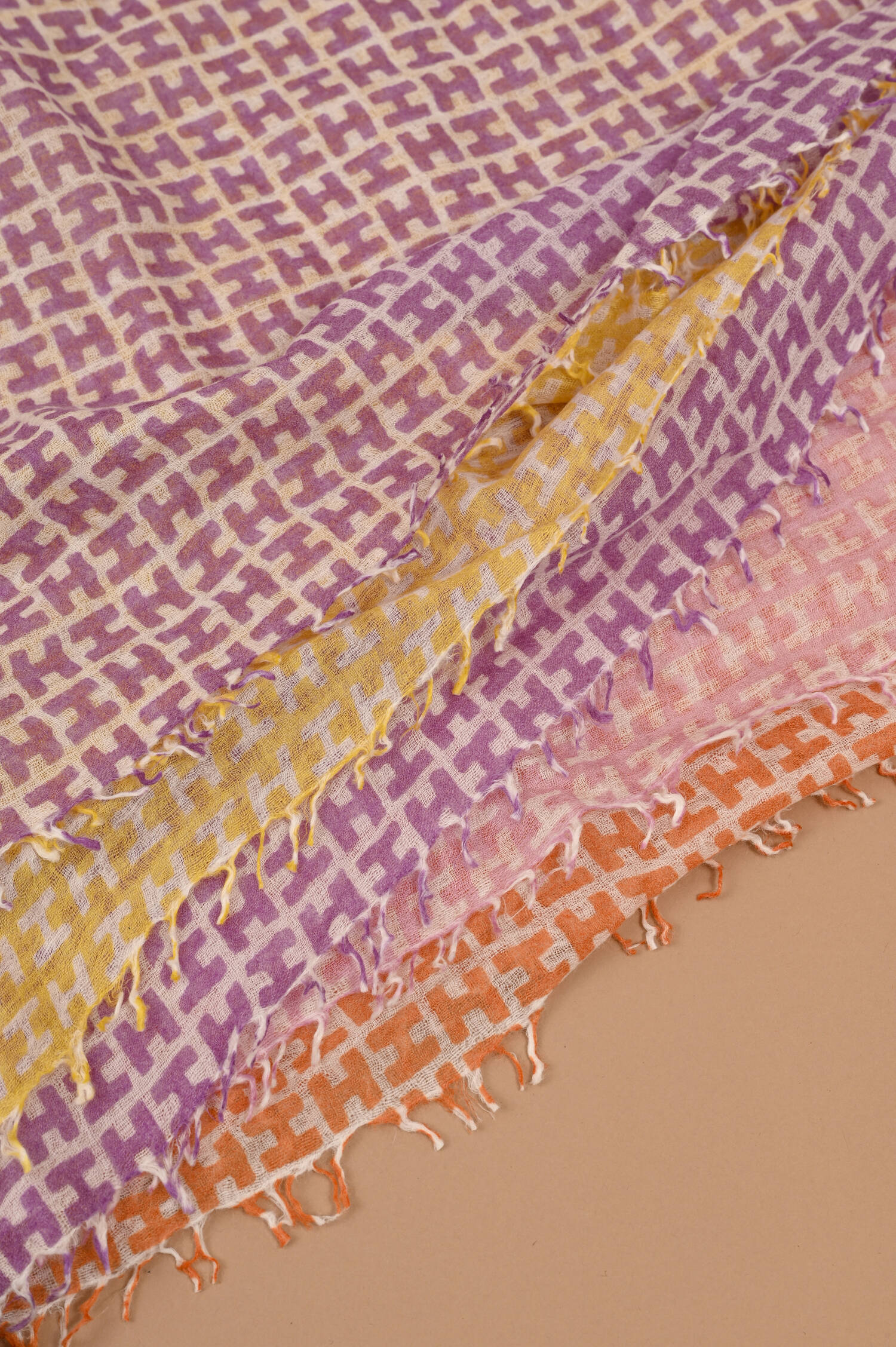 Cashmere Schal RADE in Multicolor gemustert