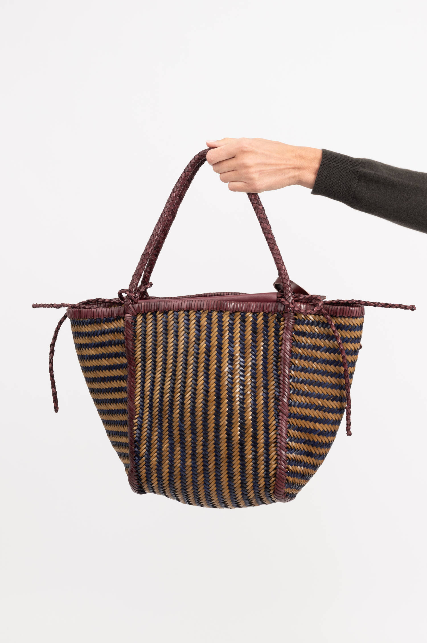 Geflochtener Leder Shopper RUBENS in Oliv/Blau Geflochtener Leder Shopper RUBENS in Oliv/Blau