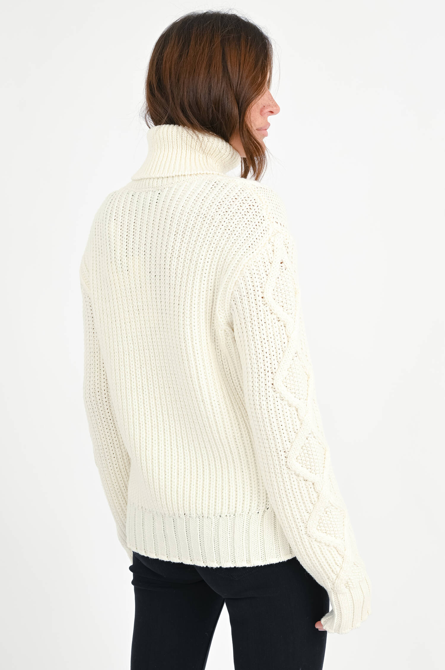 Pullover mit Zopfmuster in Creme