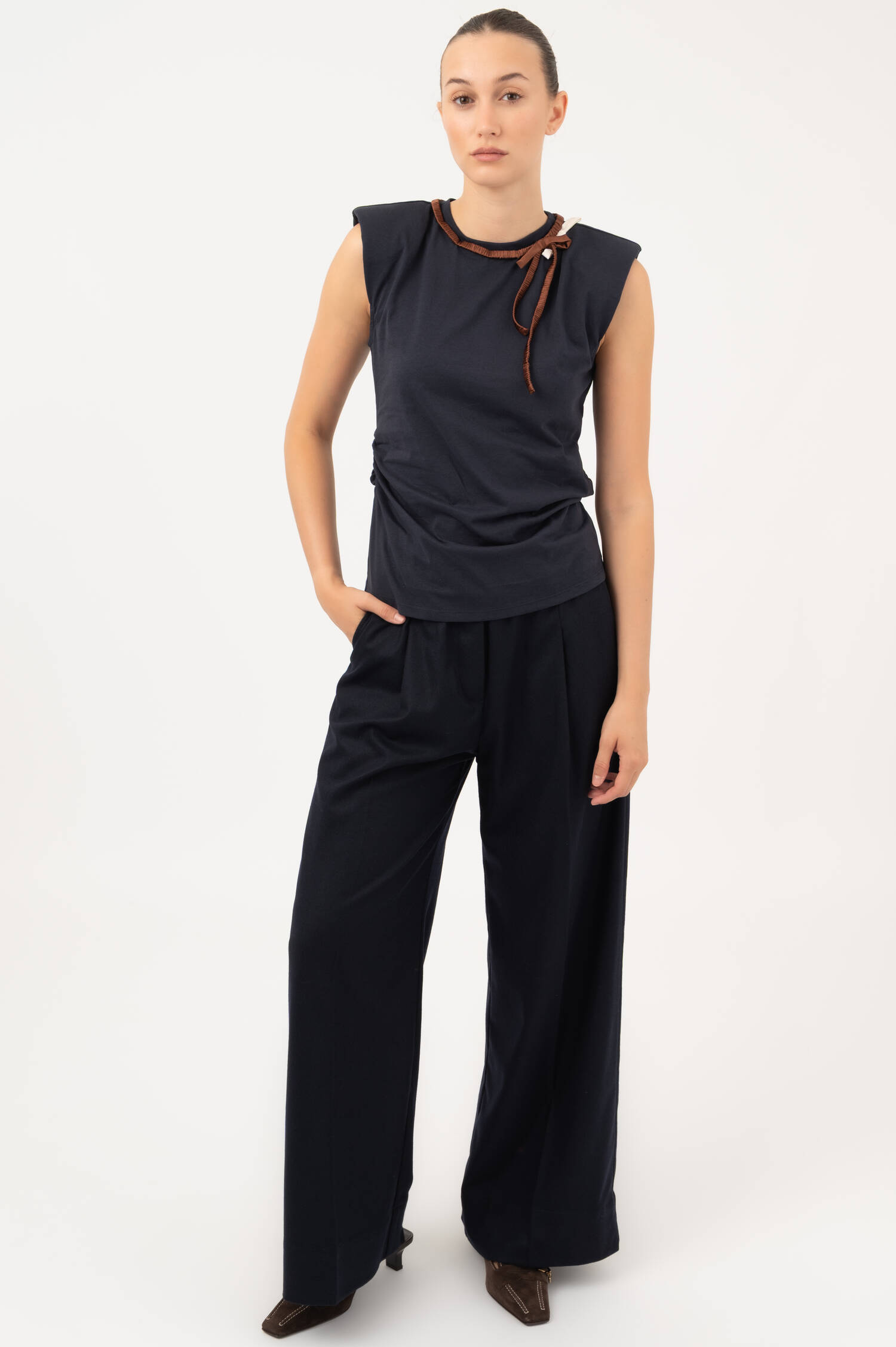 Top mit Seidenbändchen in Navy Top mit Seidenbändchen in Navy
