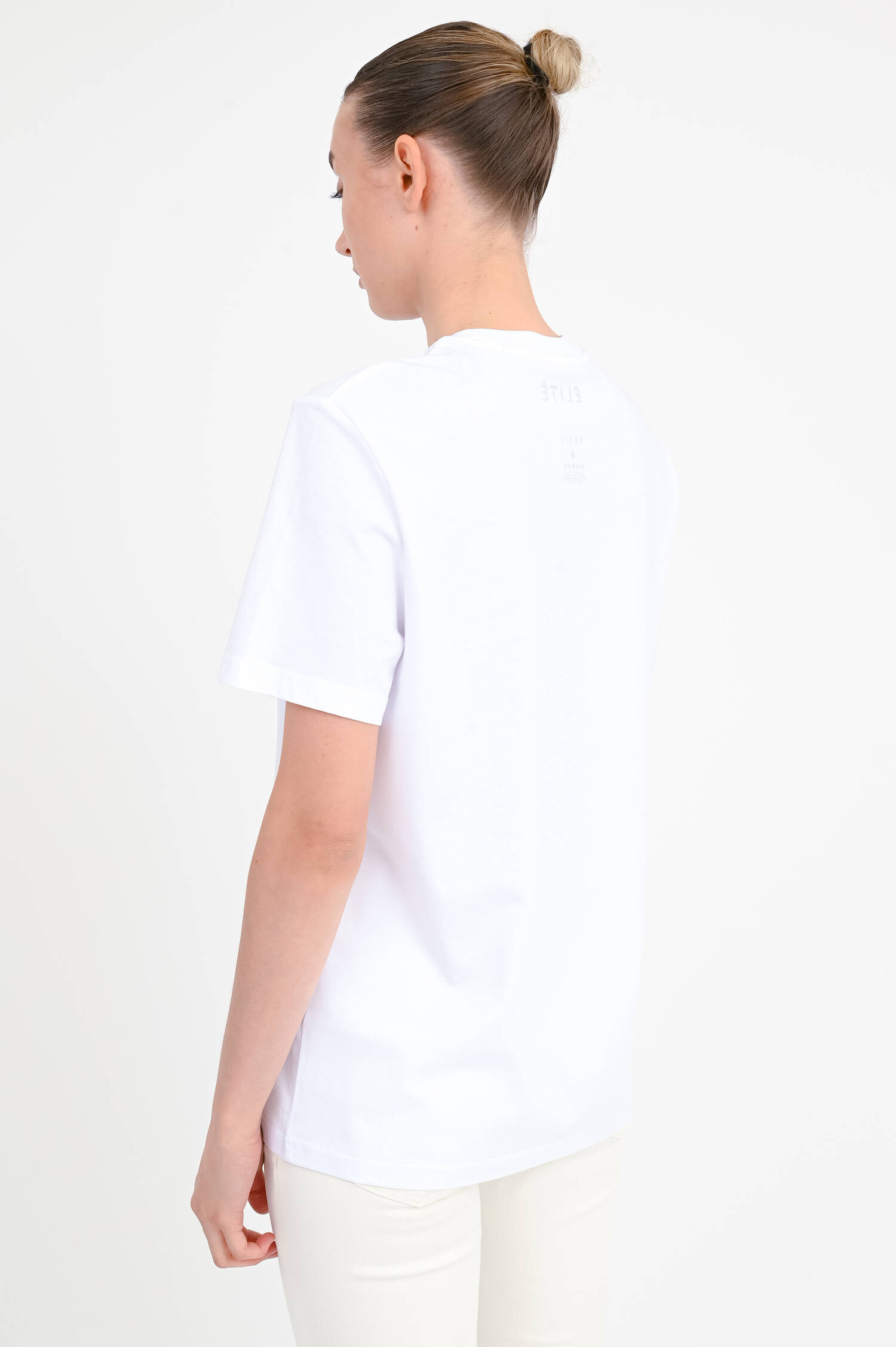 T-Shirt TABLE FOR TWO-Schriftzug in Weiß T-Shirt TABLE FOR TWO-Schriftzug in Weiß