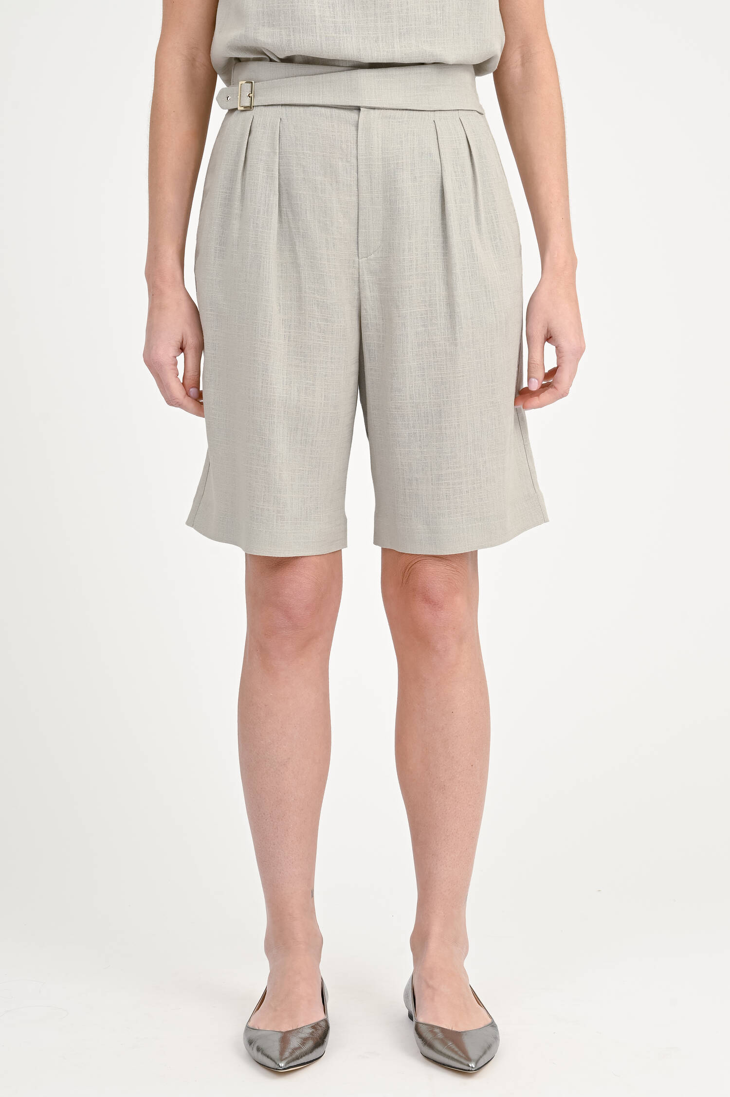 Viskose-Leinen Bermuda in Strandbeige