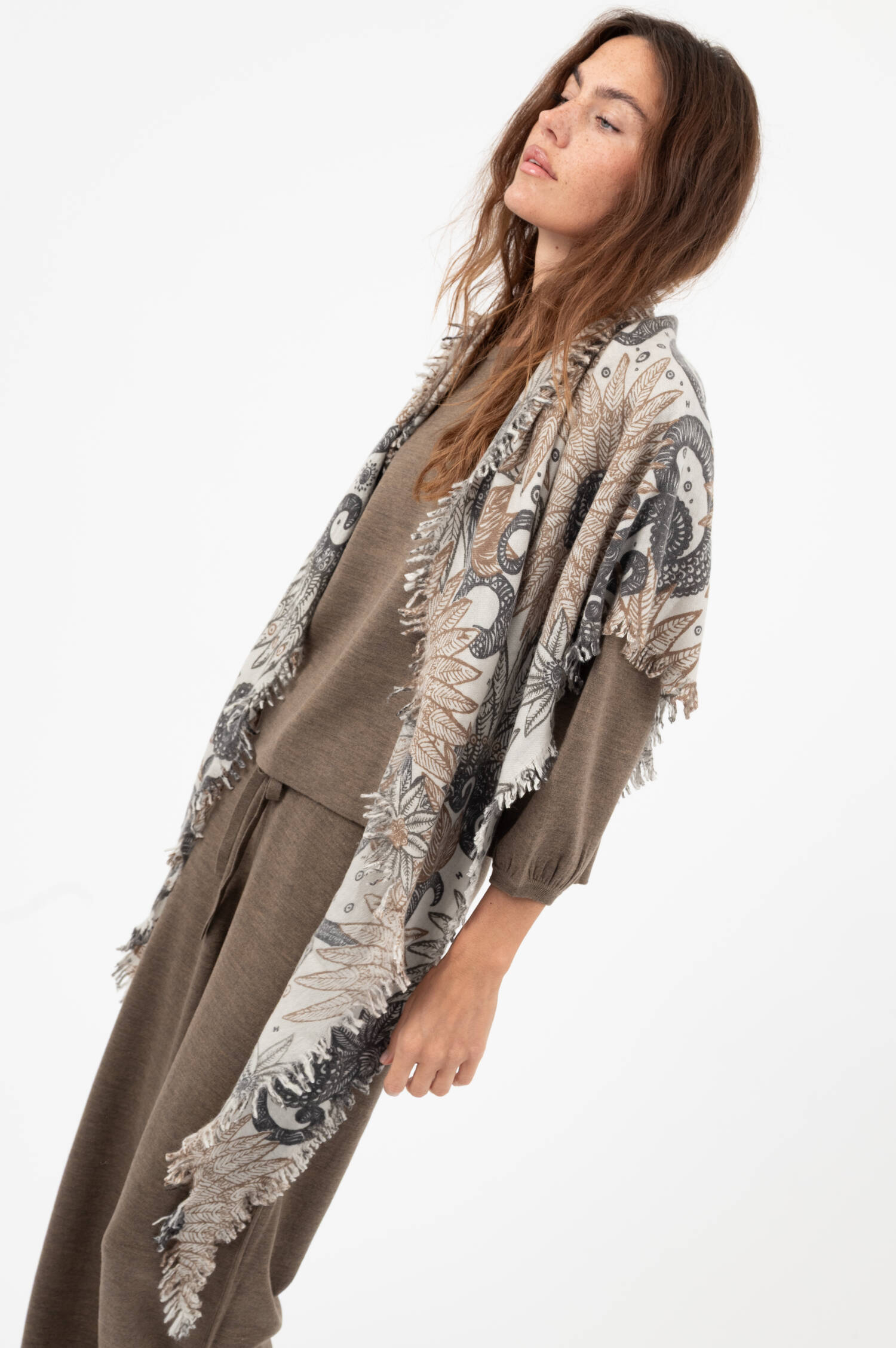 Cashmere-Woll-Dreieckstuch INKE in Beige/Blau Cashmere-Woll-Dreieckstuch INKE in Beige/Blau