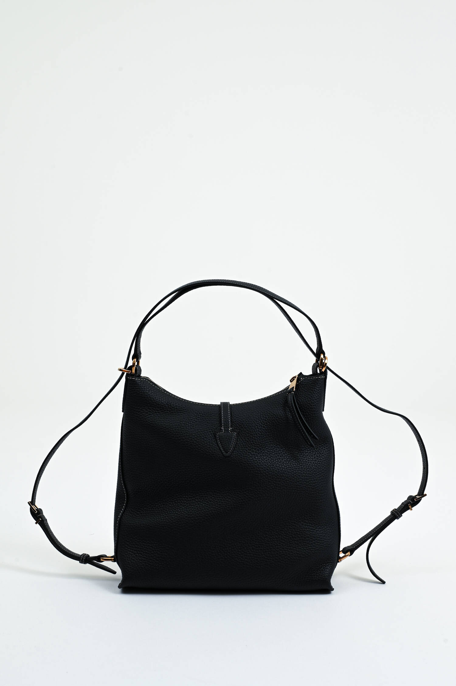 Tasche/Rucksack aus genarbtem Leder in Schwarz Tasche/Rucksack aus genarbtem Leder in Schwarz