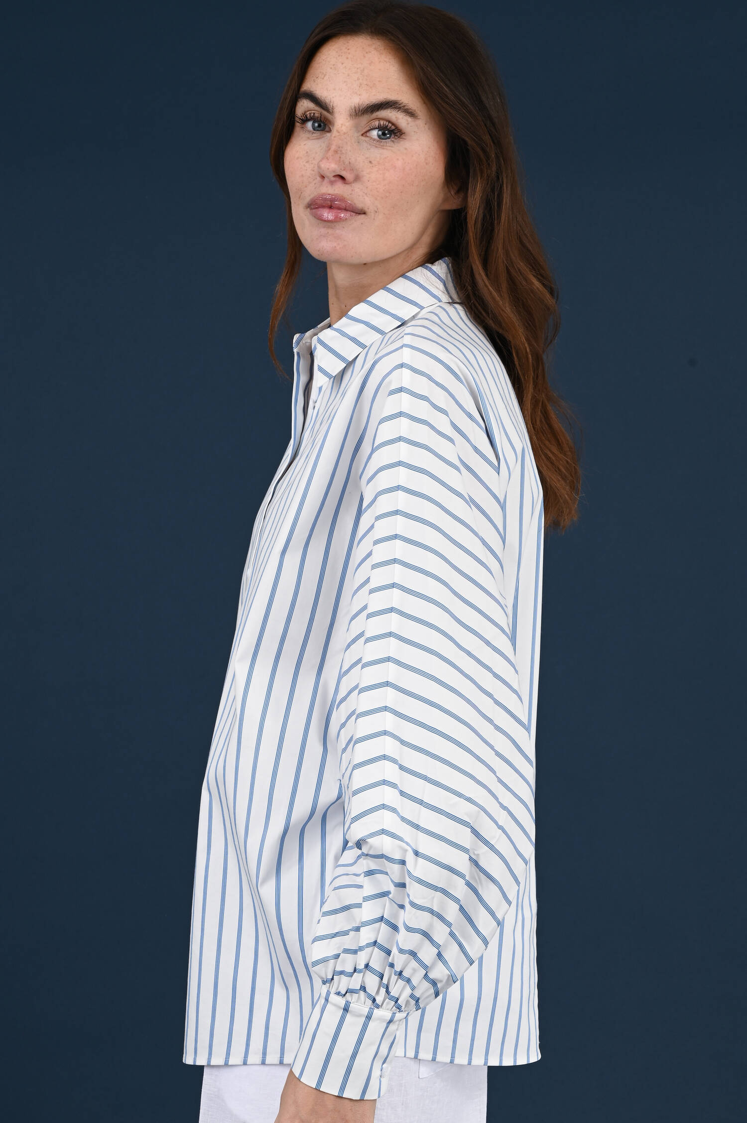 Streifenbluse mit Dolmanärmel in Blau/Weiß