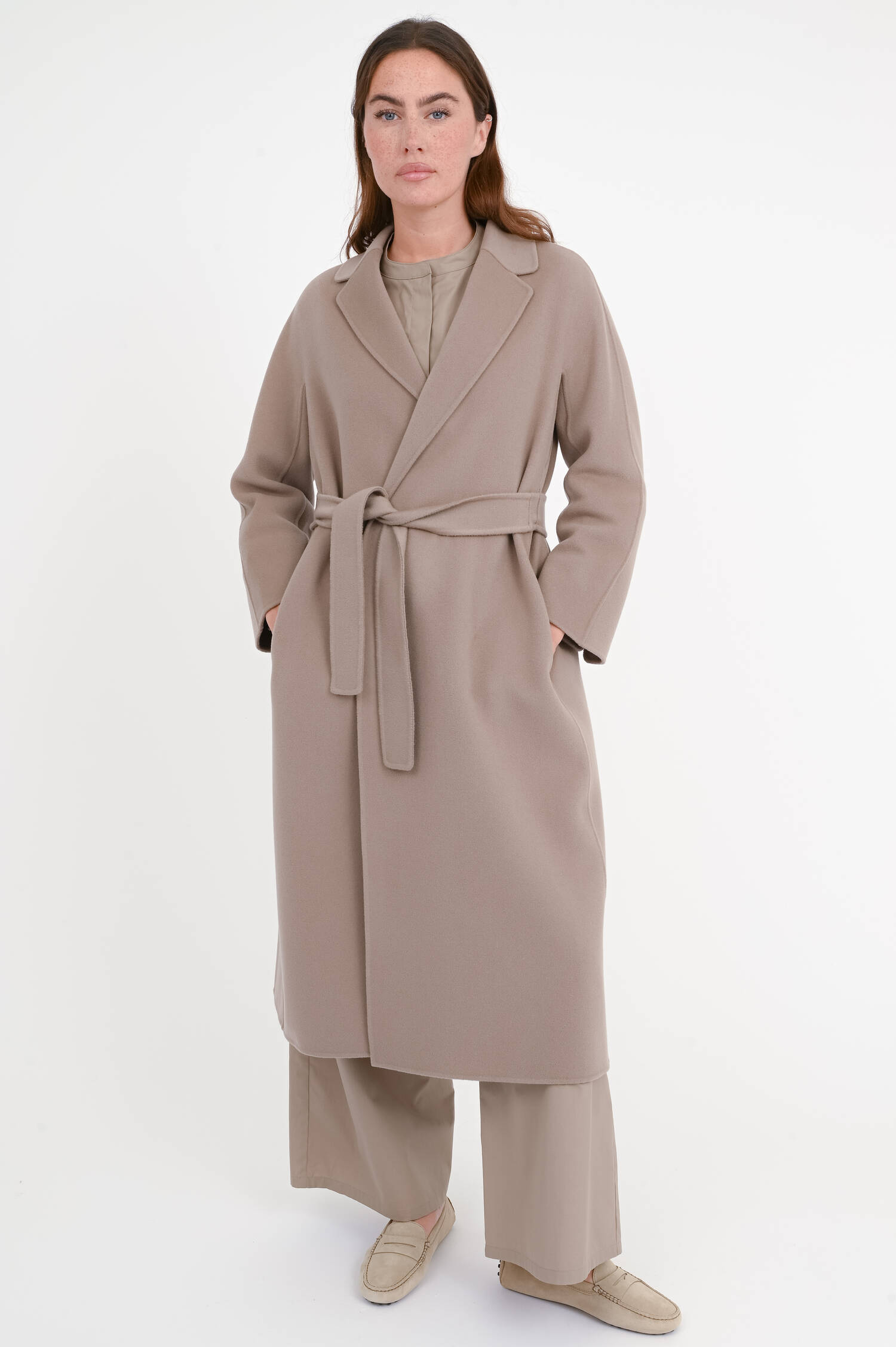 Mantel ESTURIA in Taubengrau
