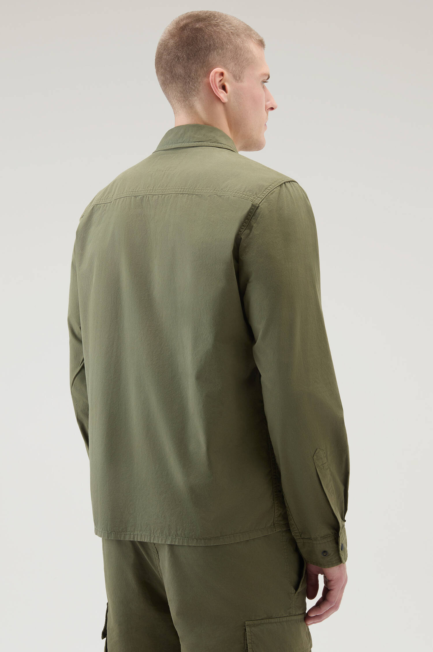 Overshirt aus Baumwolle in Oliv Overshirt aus Baumwolle in Oliv