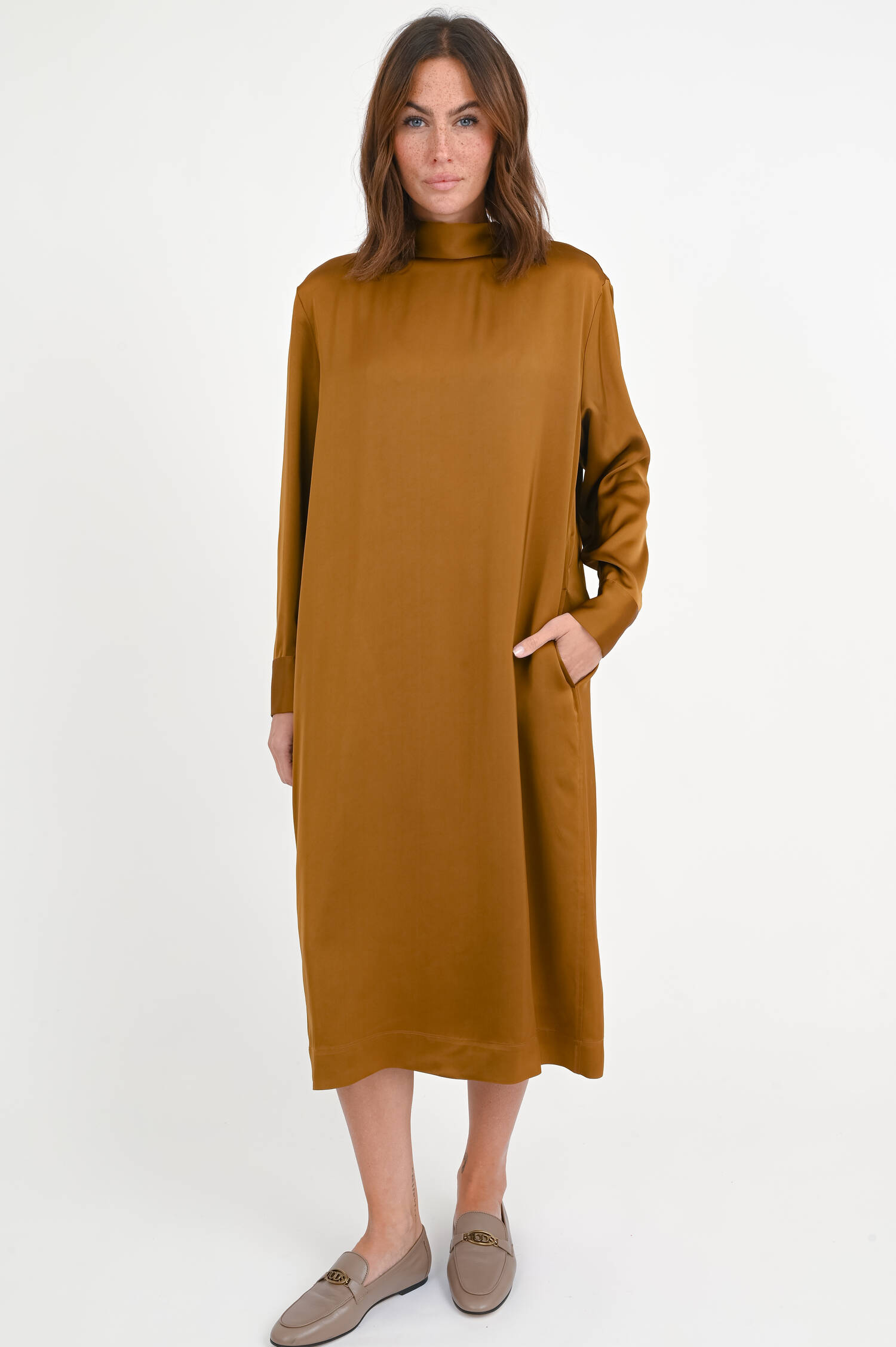 Midi-Kleid mit Schluppendetail in Bronze Midi-Kleid mit Schluppendetail in Bronze