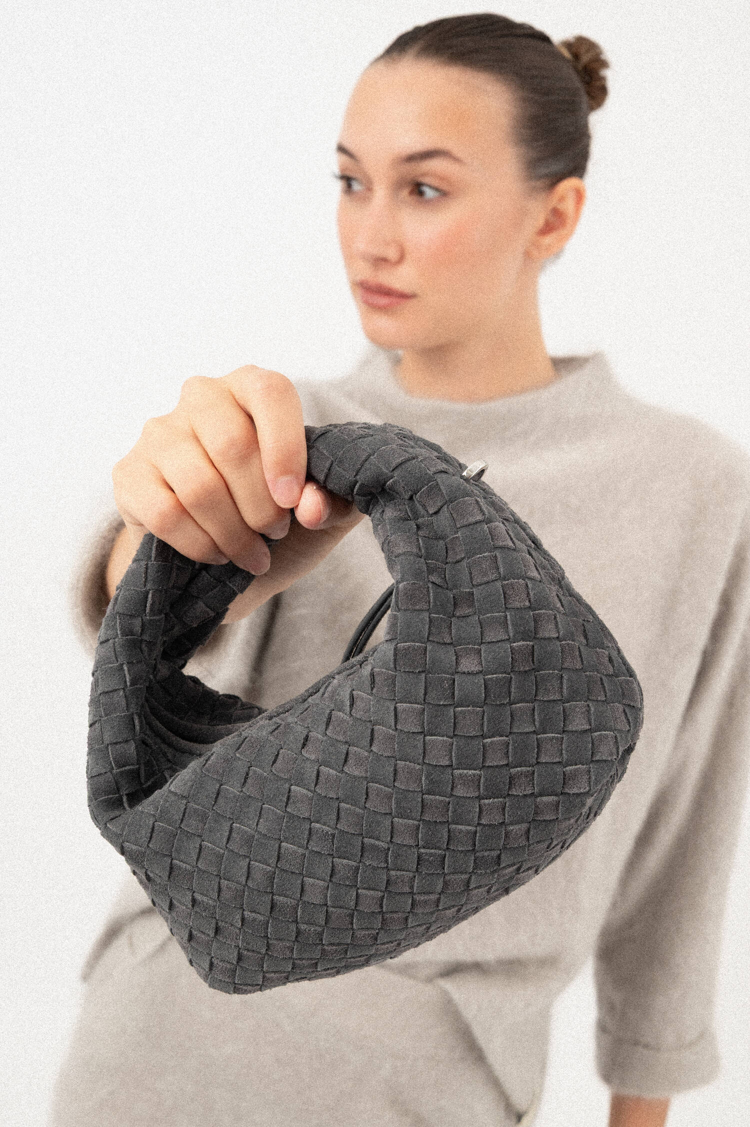 Handtasche GRETA MICRO WEAVE COZY in Grau Handtasche GRETA MICRO WEAVE COZY in Grau