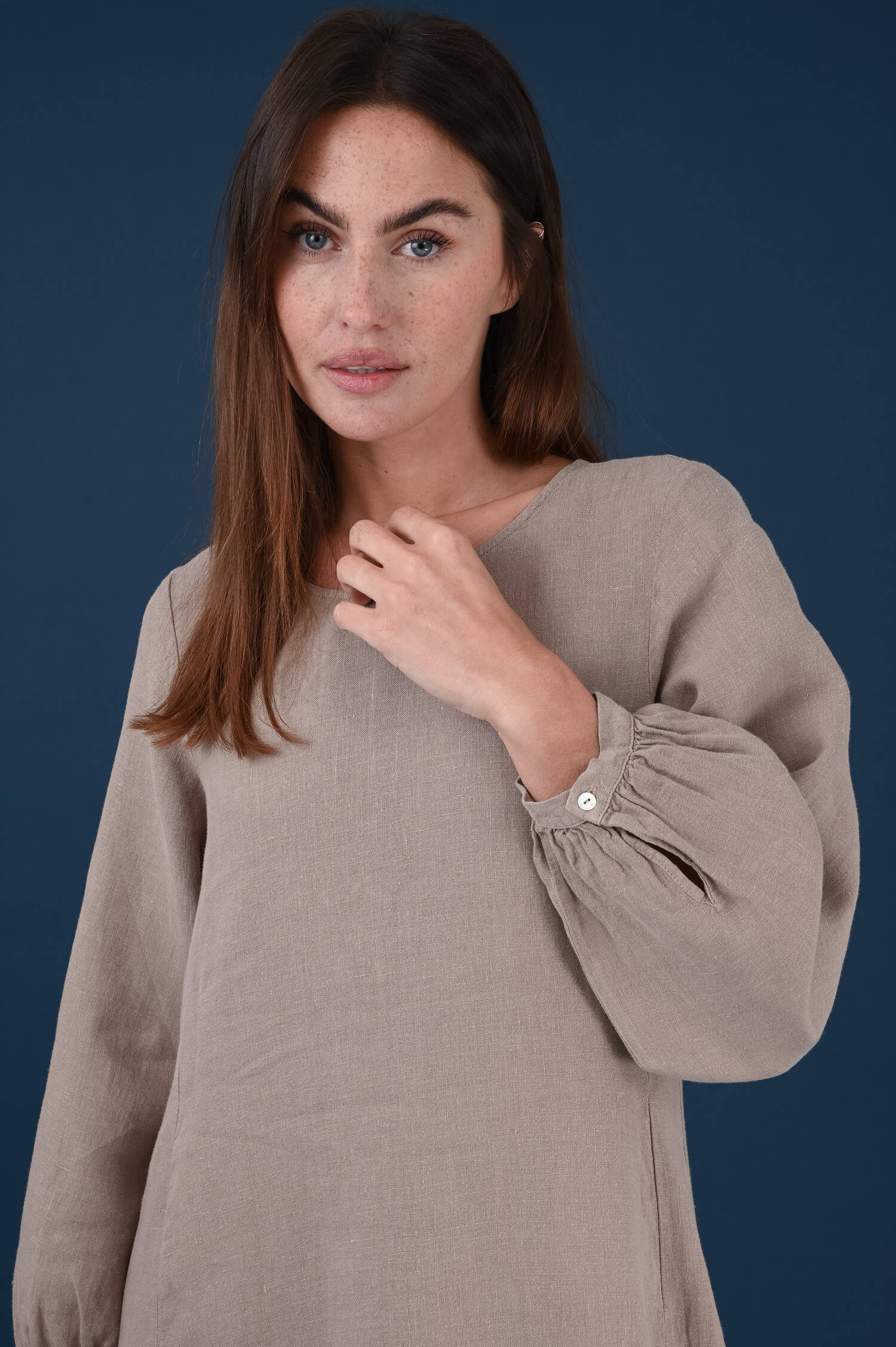 Leinenkleid in Terrabraun