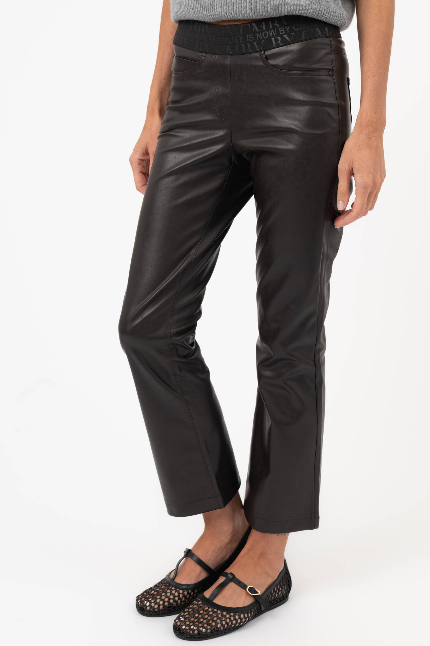 Vegane-Kunstlederhose FELICE in Dunkelbraun Vegane-Kunstlederhose FELICE in Dunkelbraun