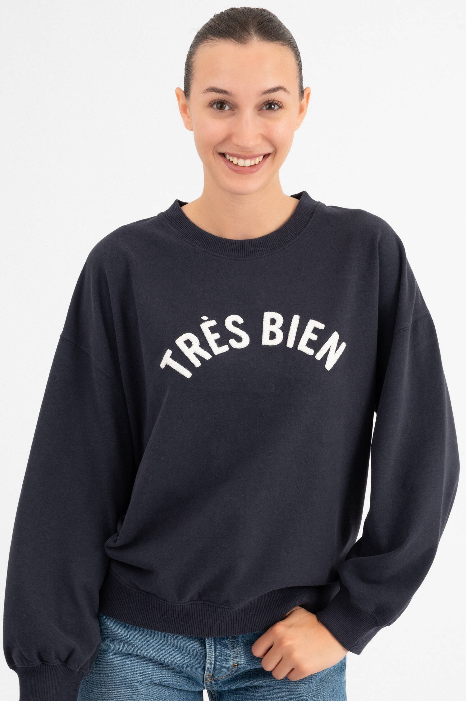 Sweater TRES BIEN in Navy Sweater TRES BIEN in Navy